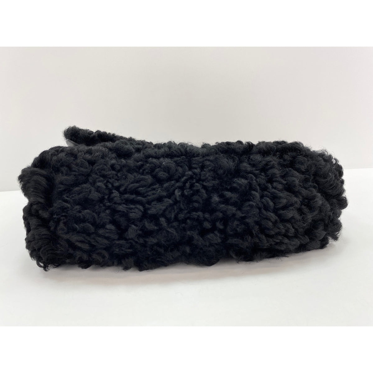Chanel Black Shoulder Bag (Pre-Owned)