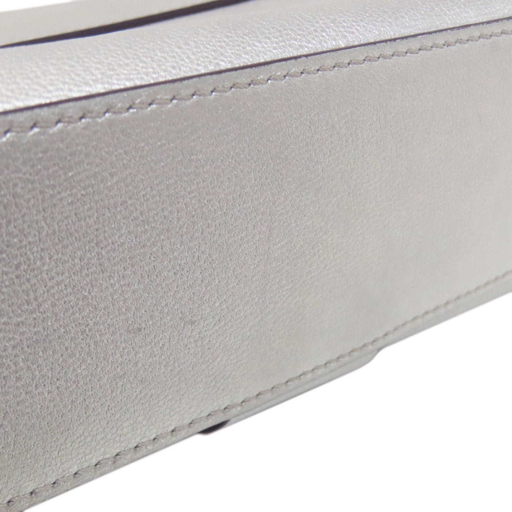 Louis Vuitton Silver Leather Shoulder Bag (Pre-Owned)