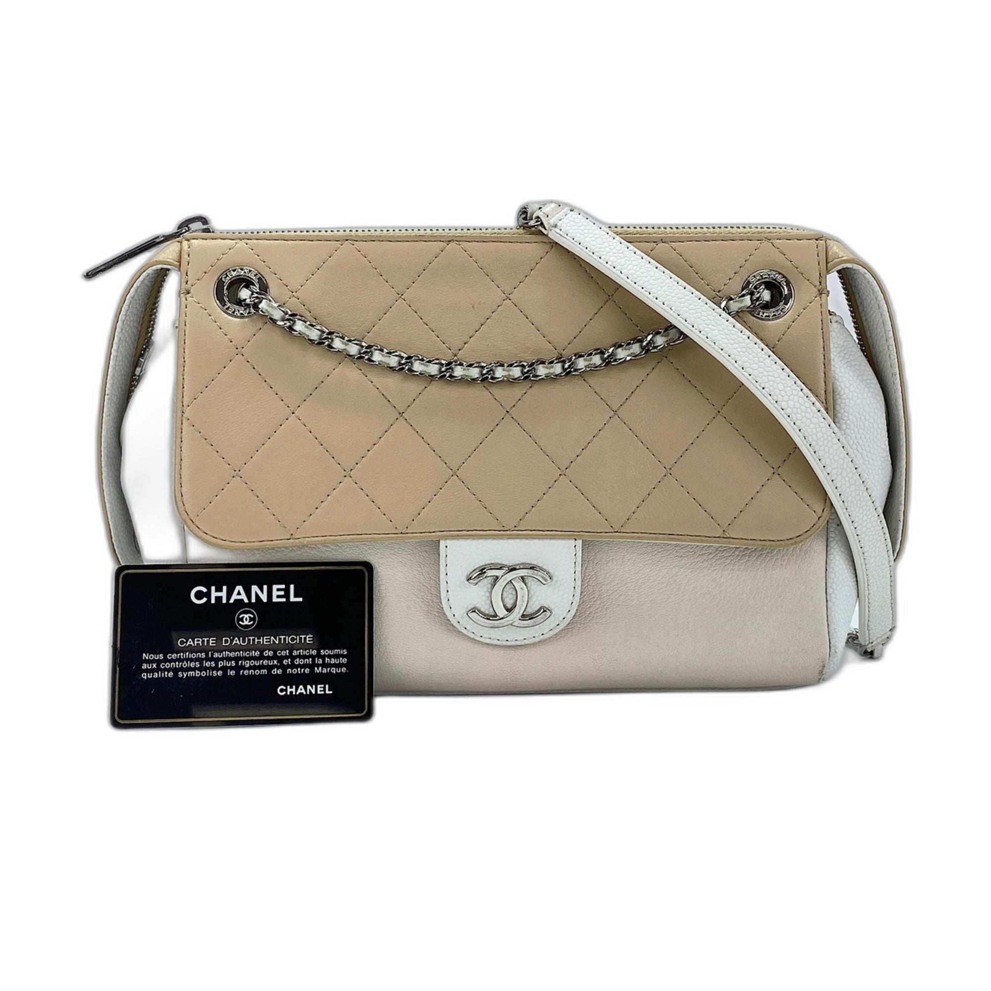 Chanel White Shoulder Bag (Pre-Owned)