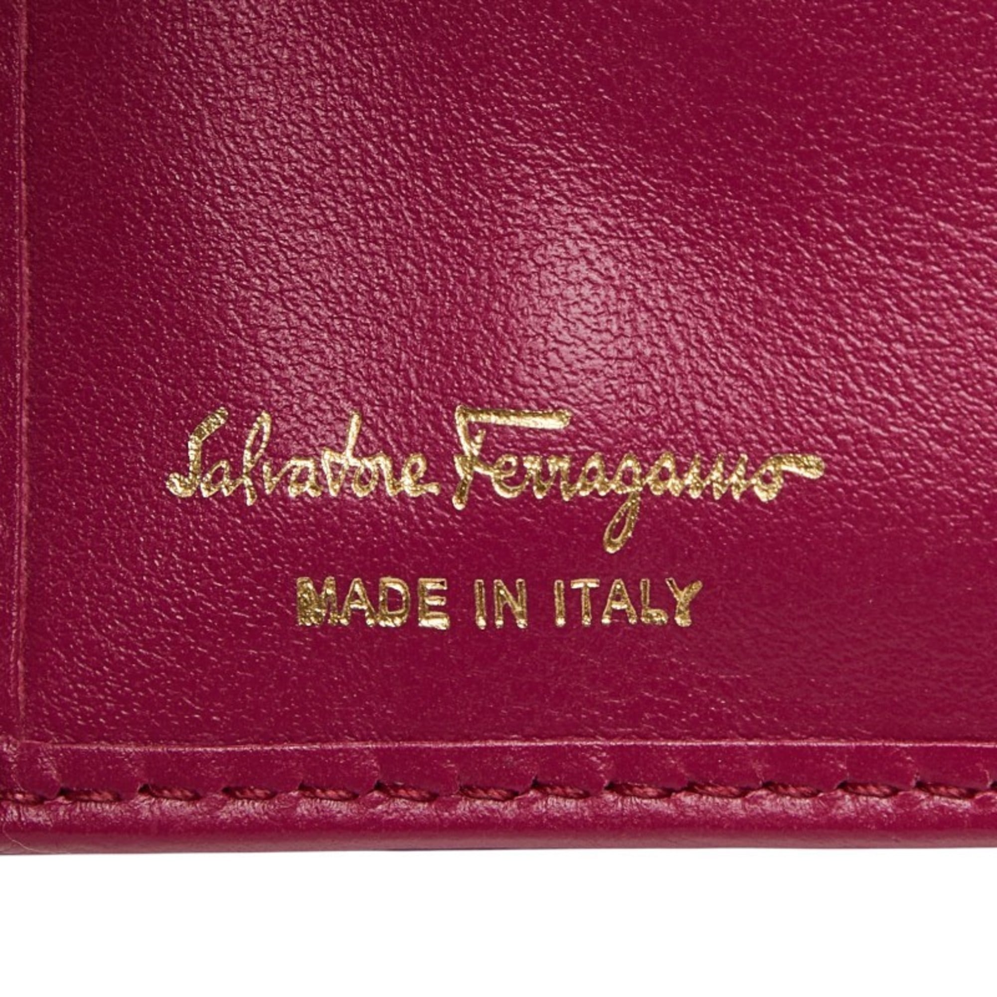 Salvatore Ferragamo Pink Red Color Leather Wallet (Bi-Fold) (Pre-Owned)