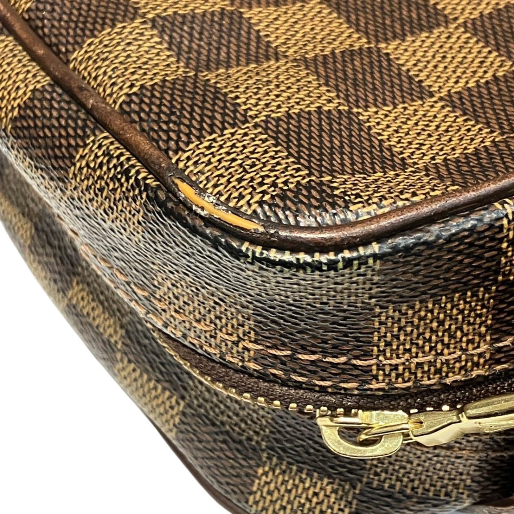 Louis Vuitton Brown Galle Shoulder Bag (Pre-Owned)