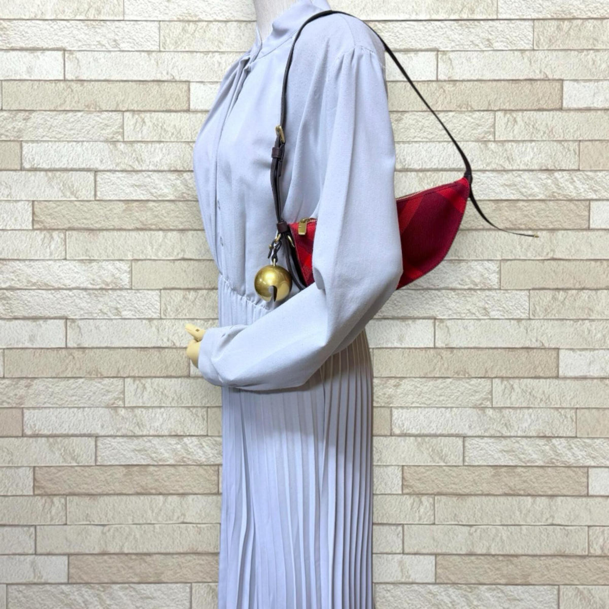 Burberry Red Color Canvas Shoulder Bag (Pre-Owned)