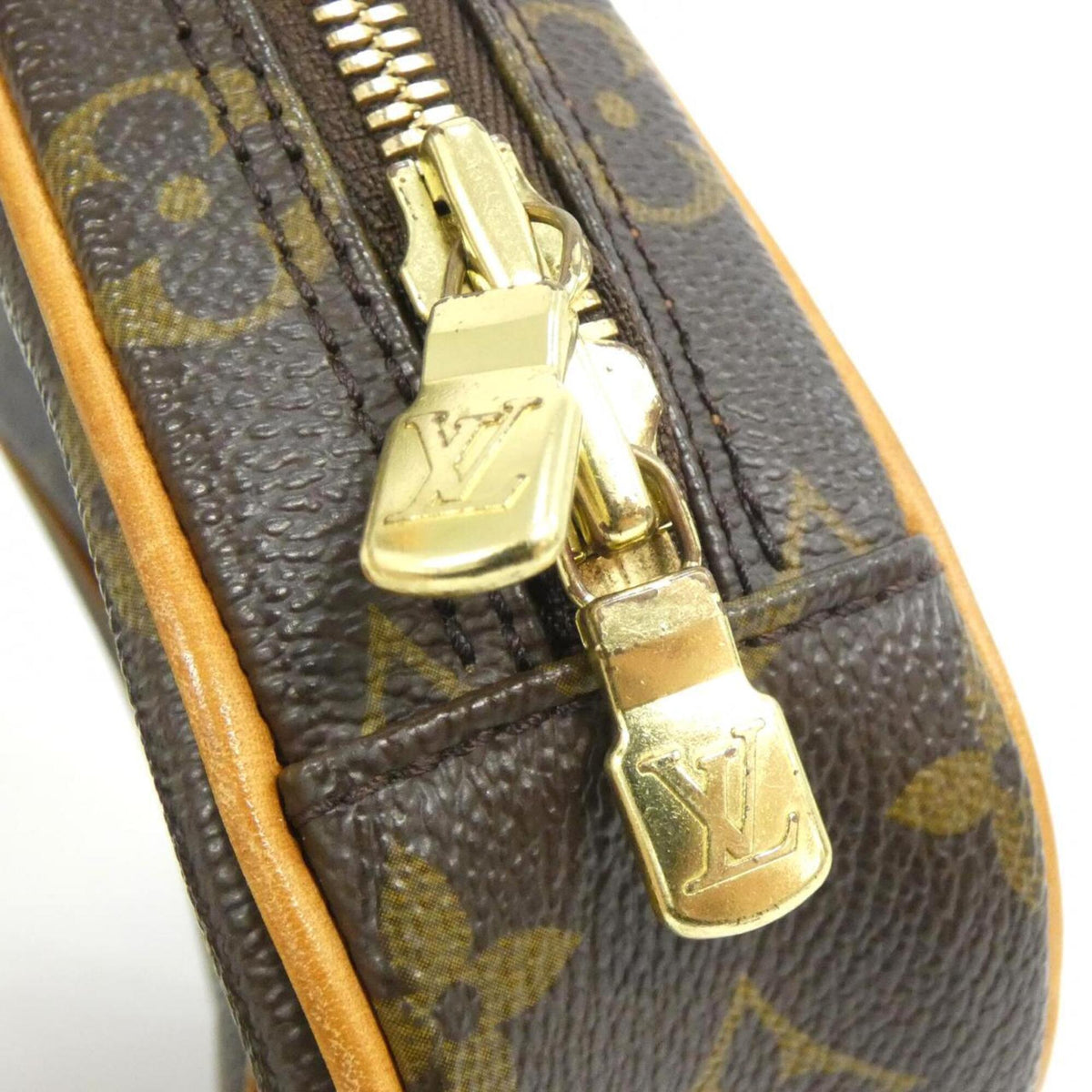 Louis Vuitton Marron Coated Canvas Shoulder Bag Sling Bag (Pre-Owned)
