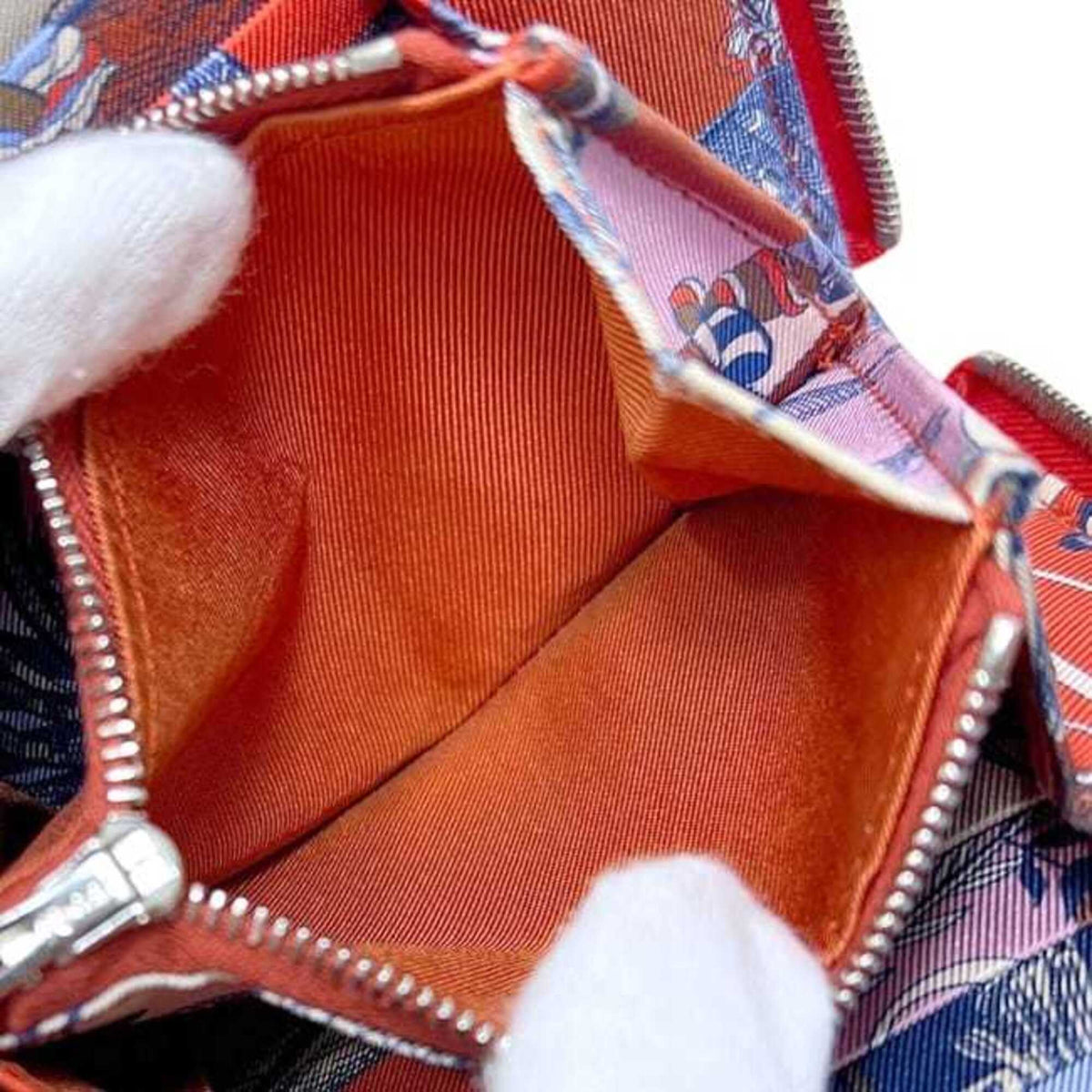 Hermes Red Color Leather Coin Purse/Coin Case (Pre-Owned)