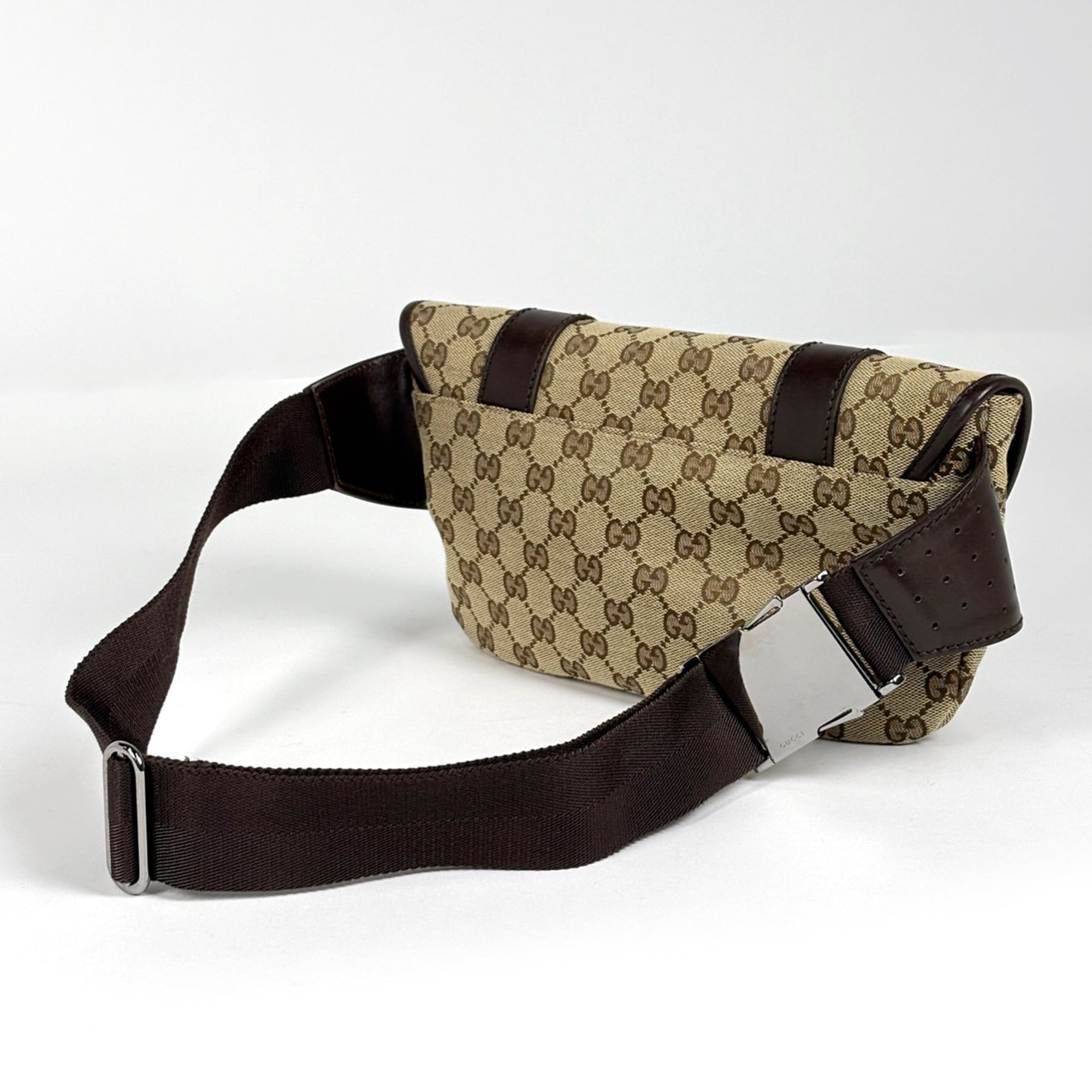 Gucci Gg Canvas Beige Brown Gg Canvas Leather Fanny Pack Sling Bag (Pre-Owned)