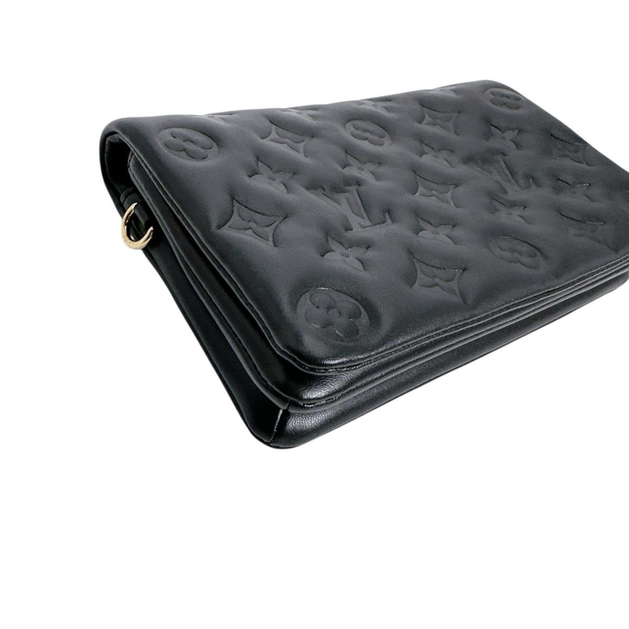 Louis Vuitton Black Leather Pochette Shoulder Bag (Pre-Owned)