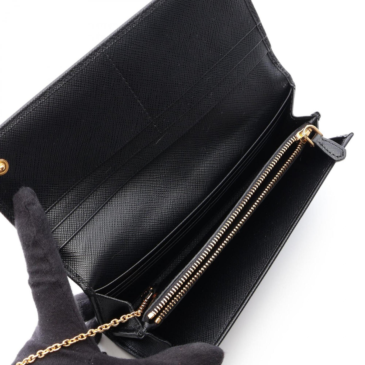 Prada Black Saffiano Long Wallet (Bi-Fold) (Pre-Owned)