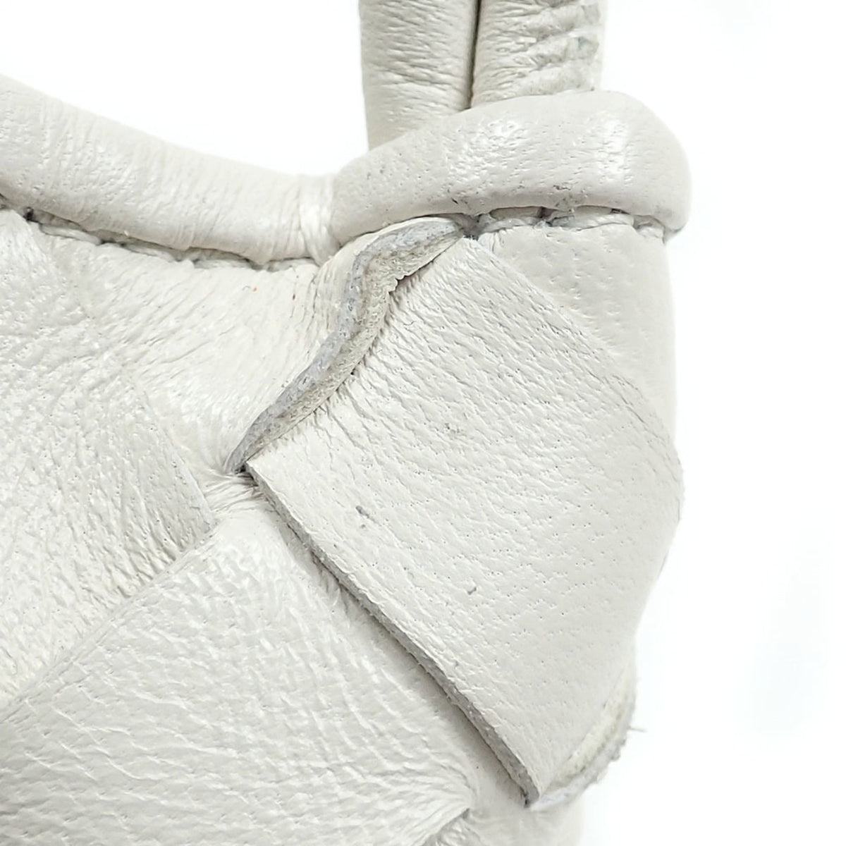 Bottega Veneta White Leather Handbag (Pre-Owned)