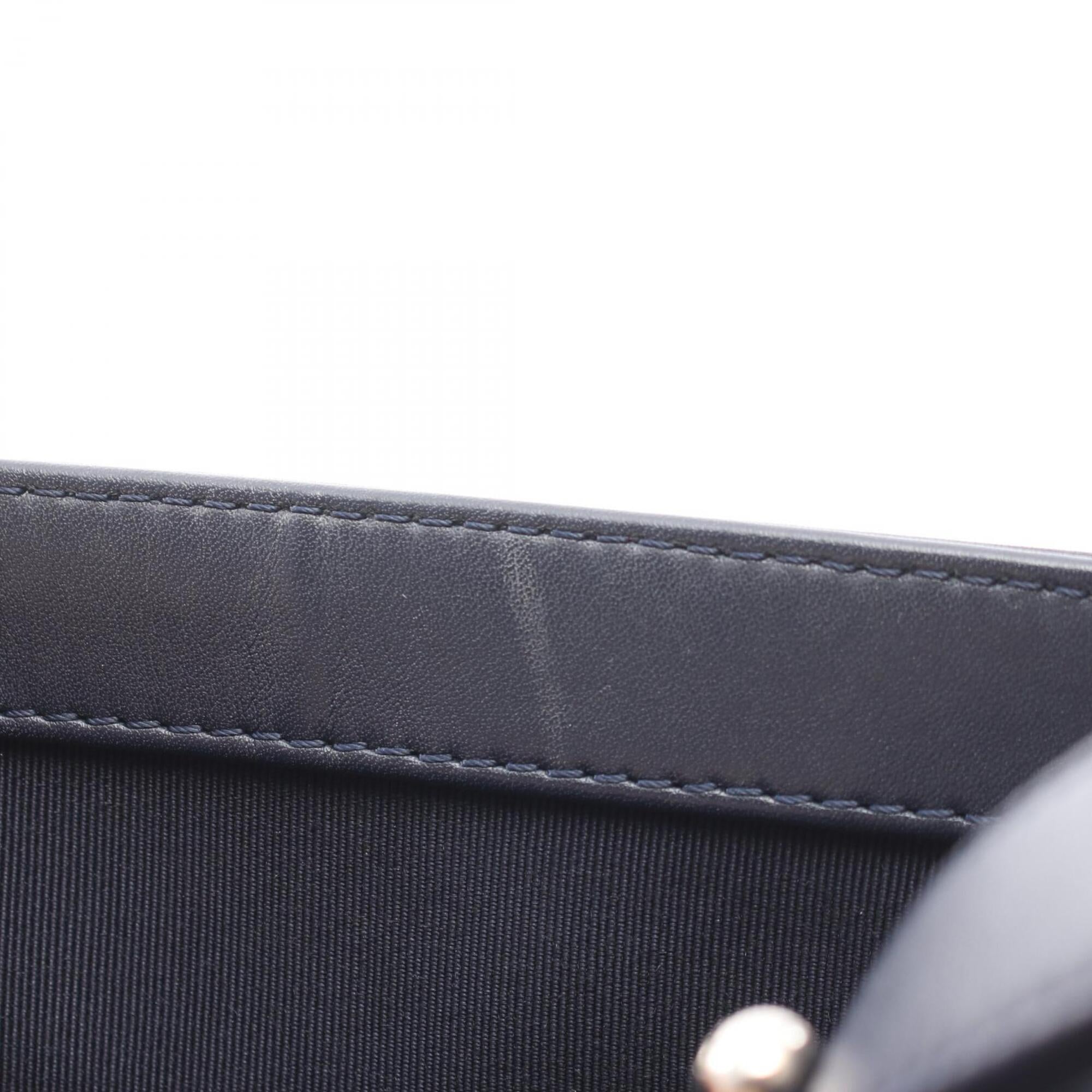 Chanel Boy Chanel Navy Leather Handbag Shoulder Bag (Pre-Owned)