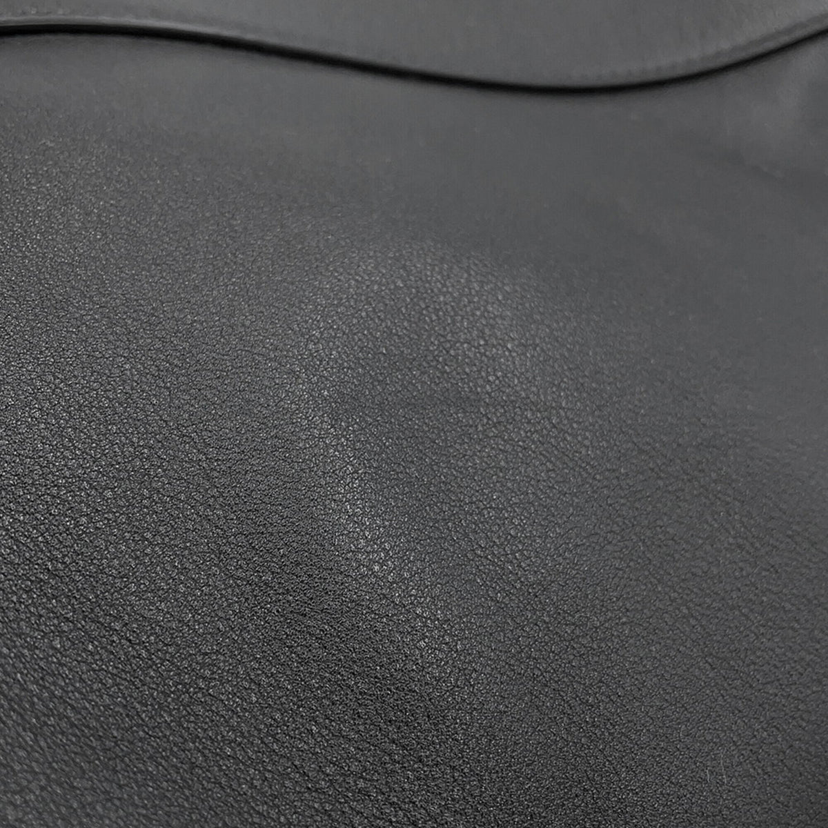 Yves Saint Laurent Black Leather Handbag Tote Bag (Pre-Owned)