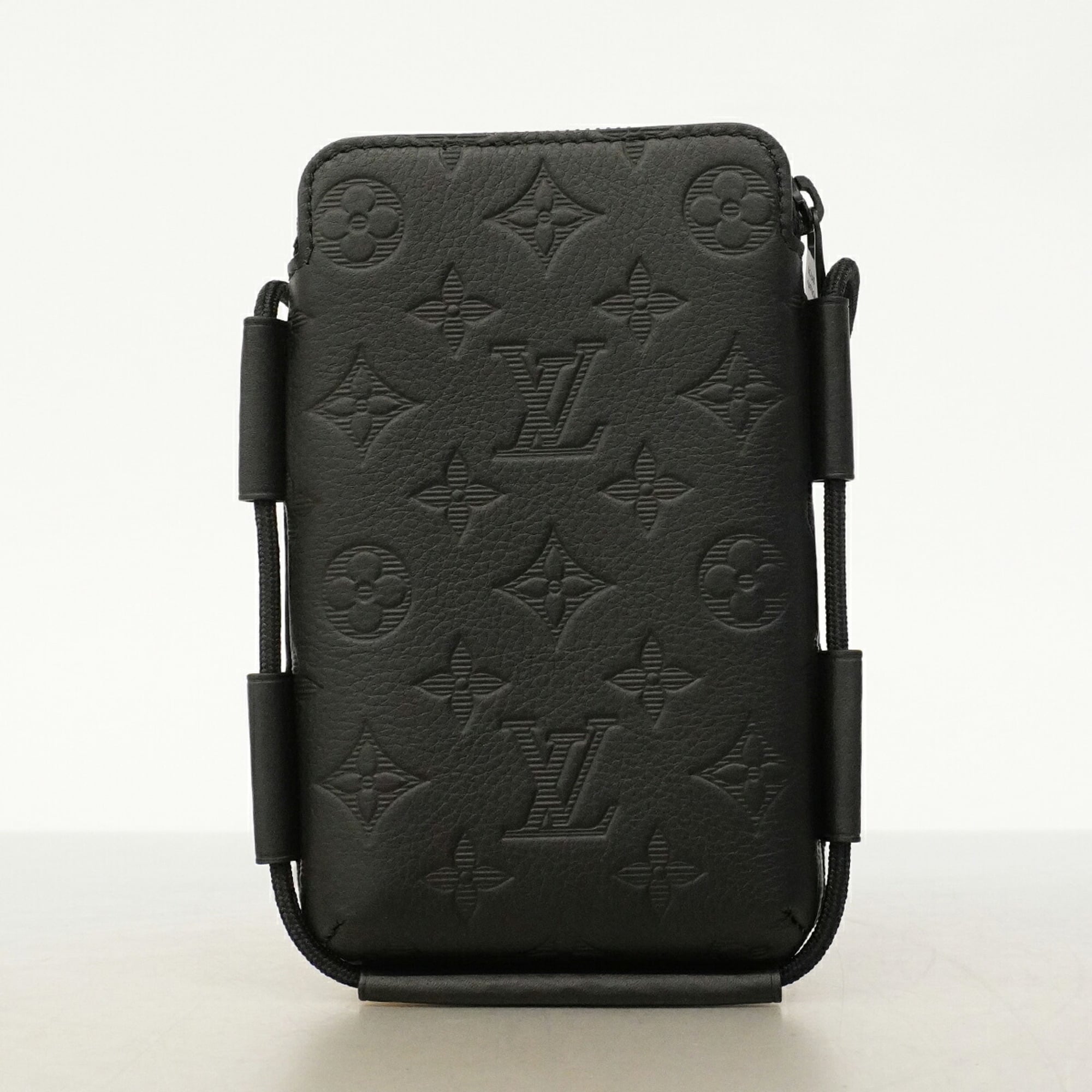 Louis Vuitton Black Shoulder Bag (Pre-Owned)