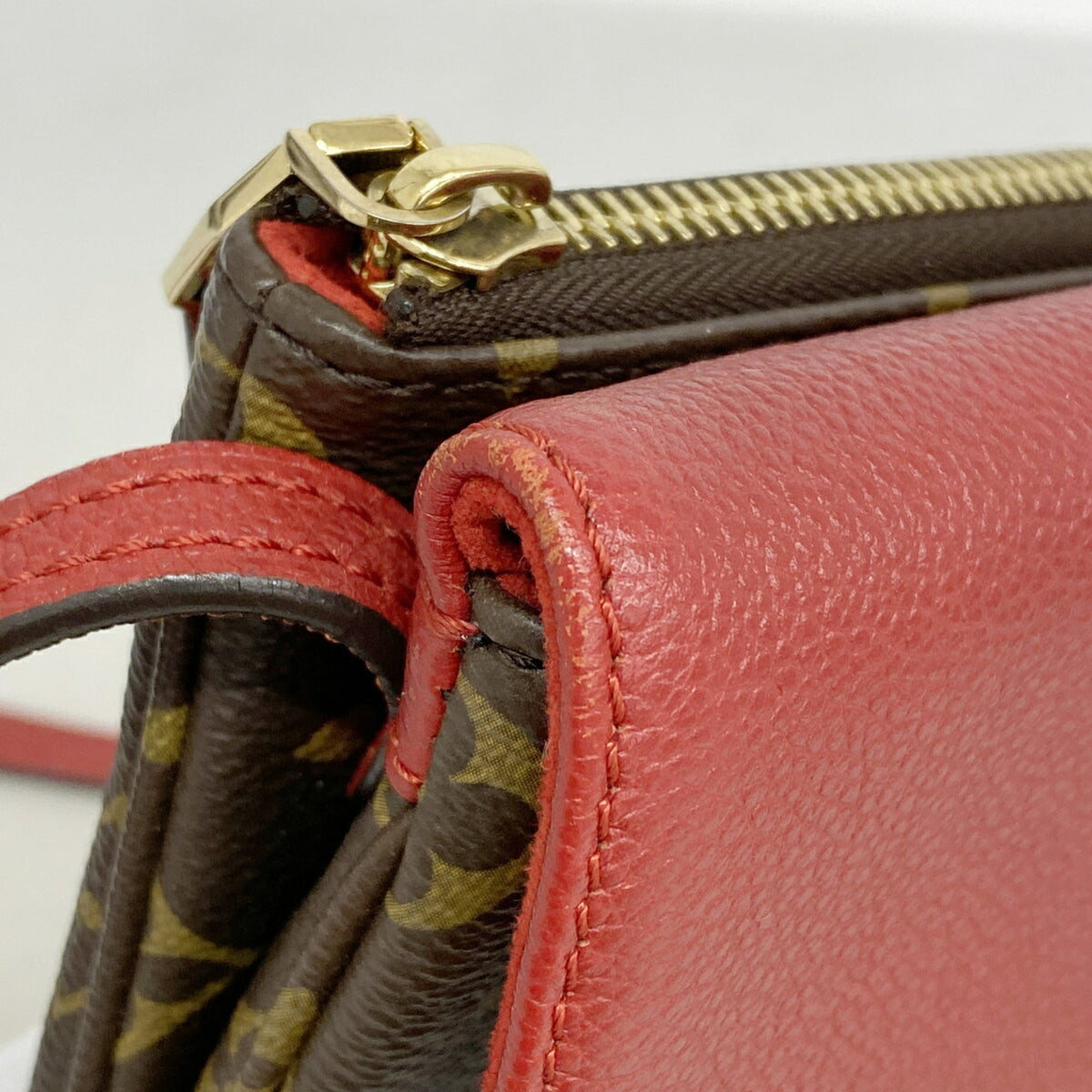 Louis Vuitton Brown Cerise Shoulder Bag (Pre-Owned)