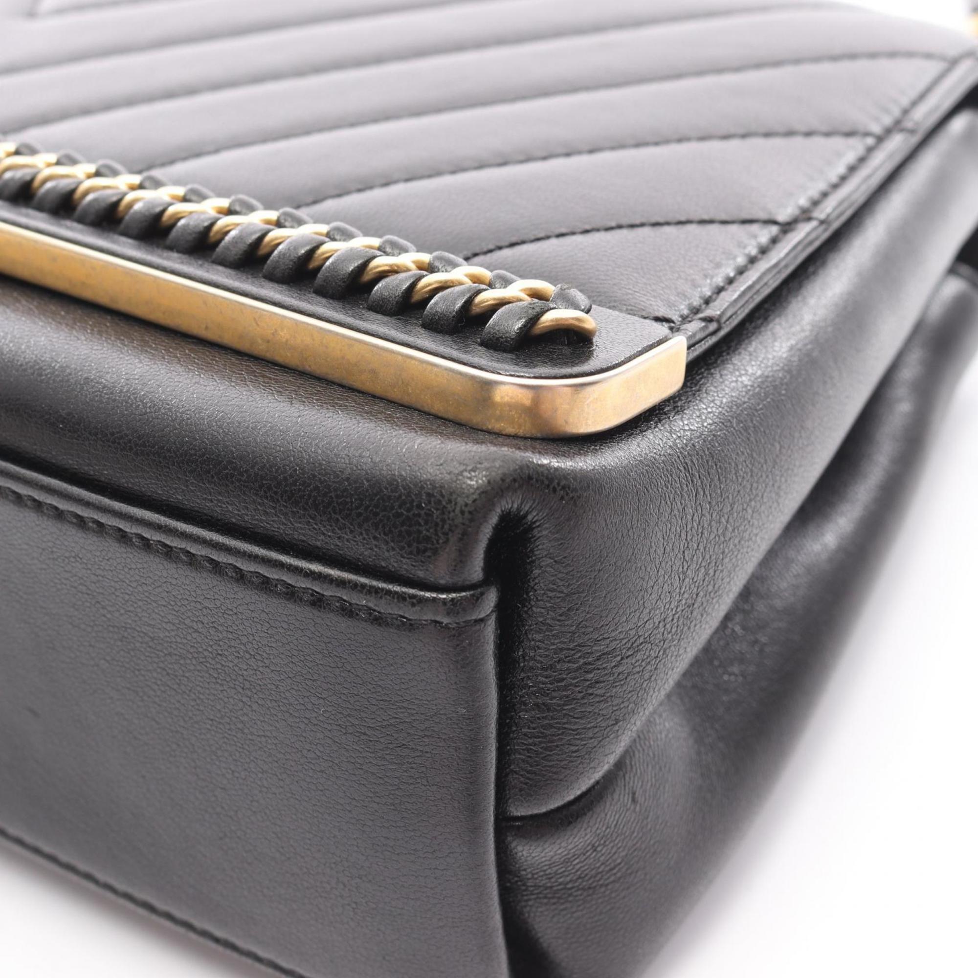 Chanel Black Leather Handbag Shoulder Bag (Pre-Owned)