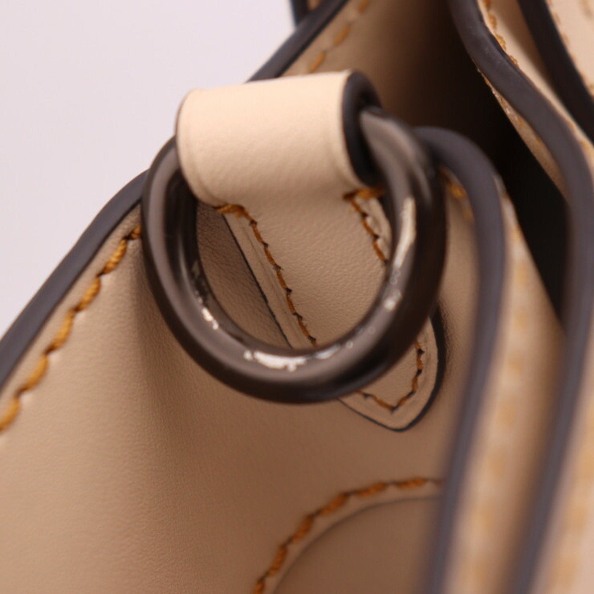 Coach Beige Leather Handbag Shoulder Bag Tote Bag (Pre-Owned)