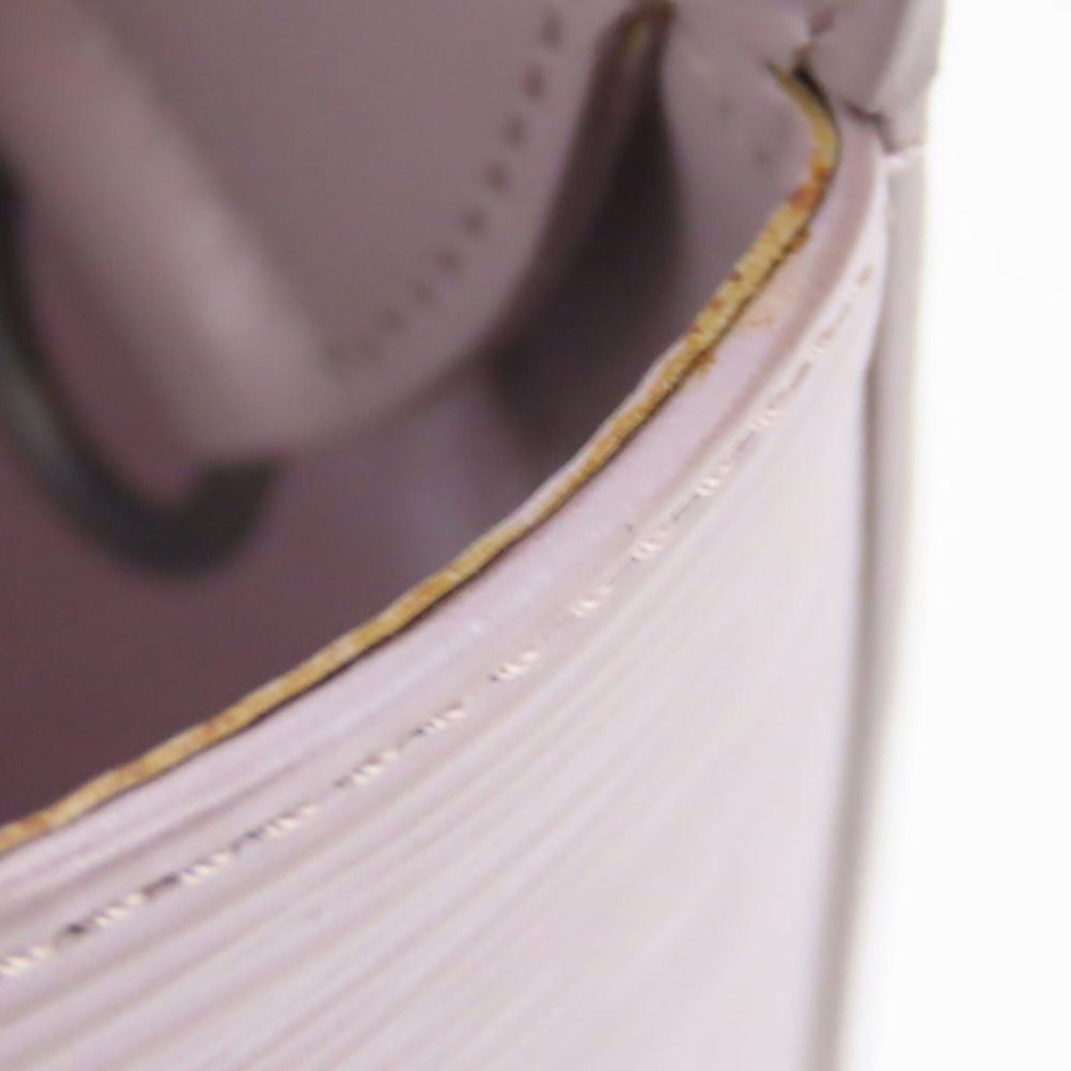 Louis Vuitton Light Purple Epi Leather Shoulder Bag (Pre-Owned)