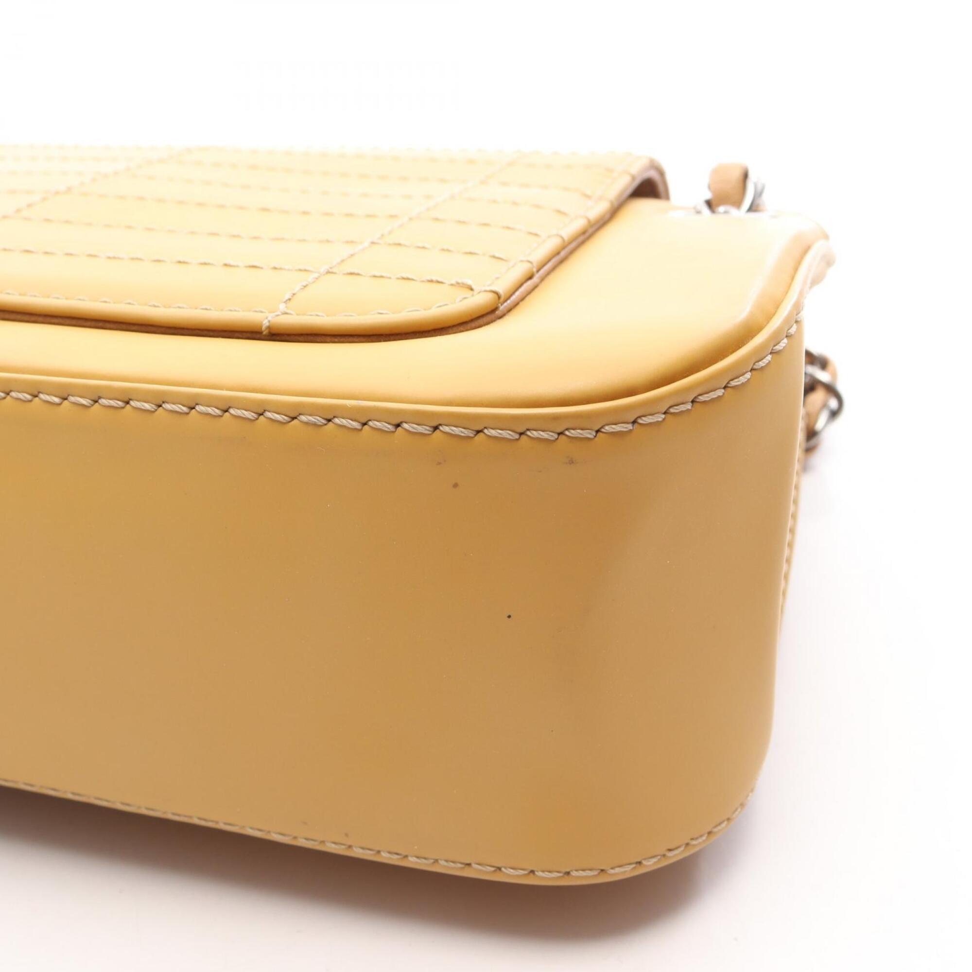 Chanel Yellow Leather Handbag Shoulder Bag (Pre-Owned)