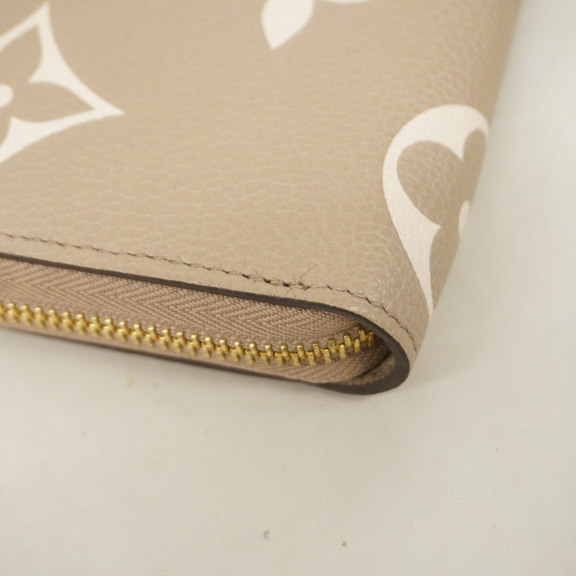 Louis Vuitton Cream Tourterelle Long Wallet (Bi-Fold) (Pre-Owned)