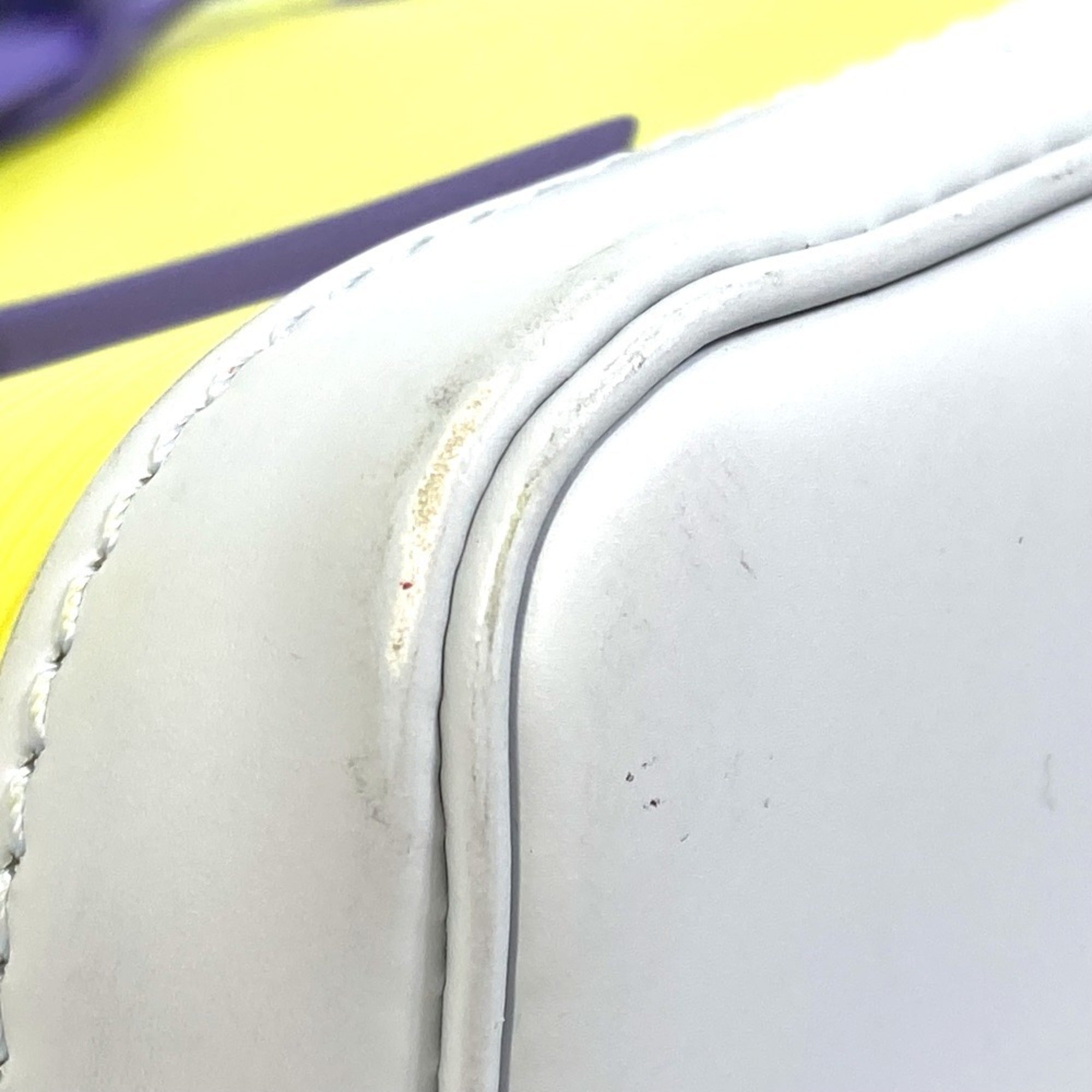 Louis Vuitton Epi Purple White Yellow Epi Leather Pochette Shoulder Bag (Pre-Owned)