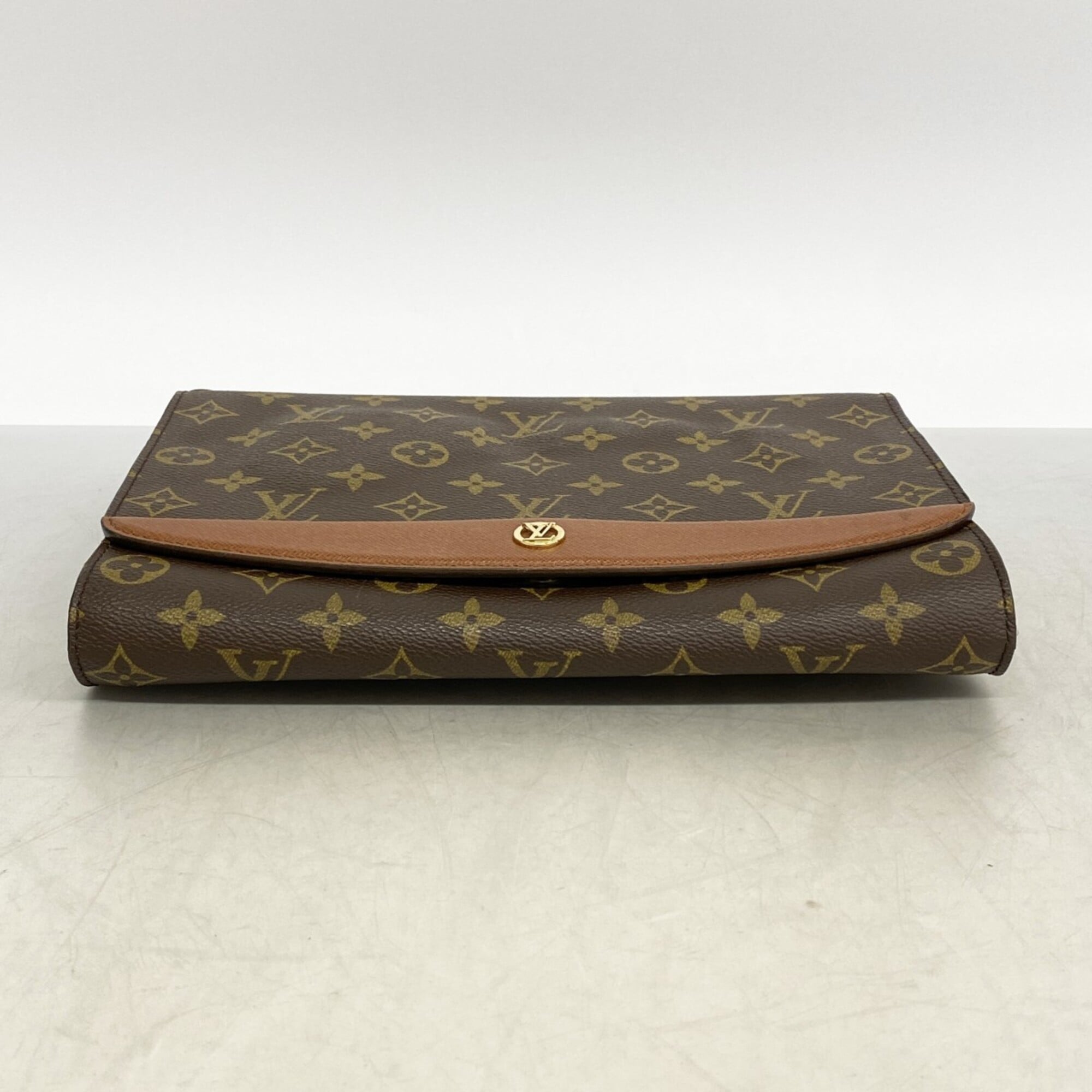 Louis Vuitton Brown Shoulder Bag (Pre-Owned)
