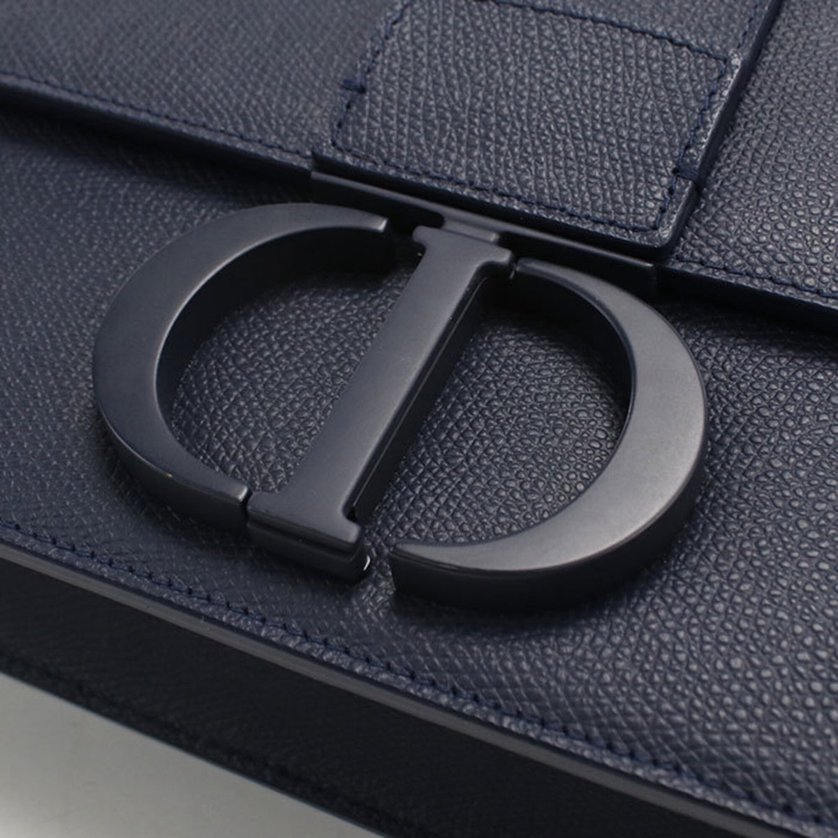 Christian Dior Navy Leather Shoulder Bag (Pre-Owned)
