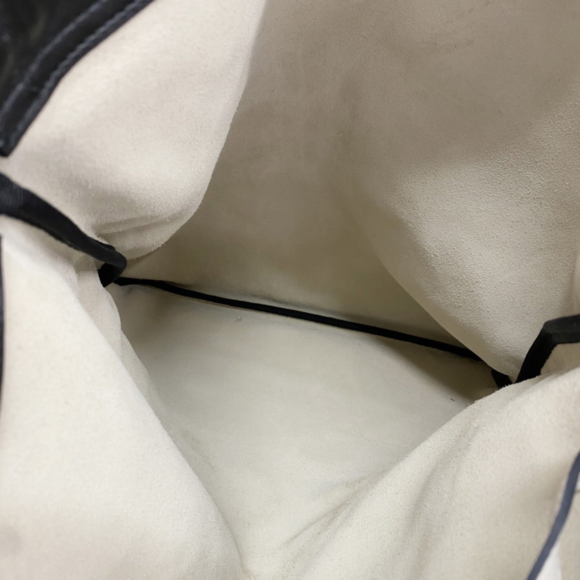 Gucci Ivory Leather Backpack (Pre-Owned)