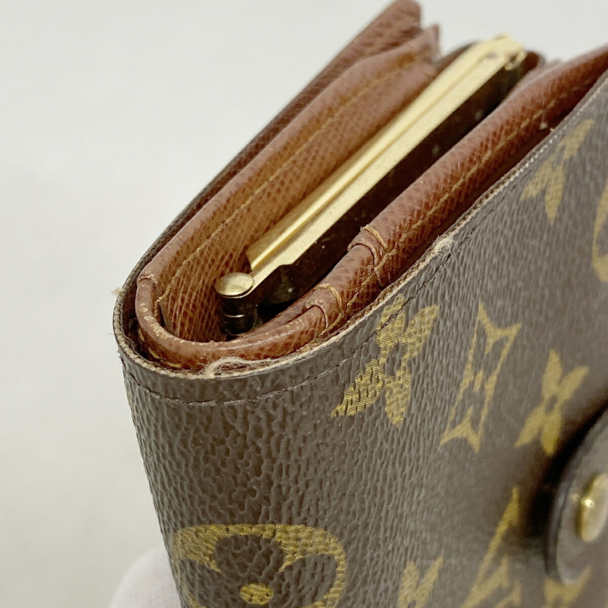 Louis Vuitton Brown Wallet (Bi-Fold) (Pre-Owned)