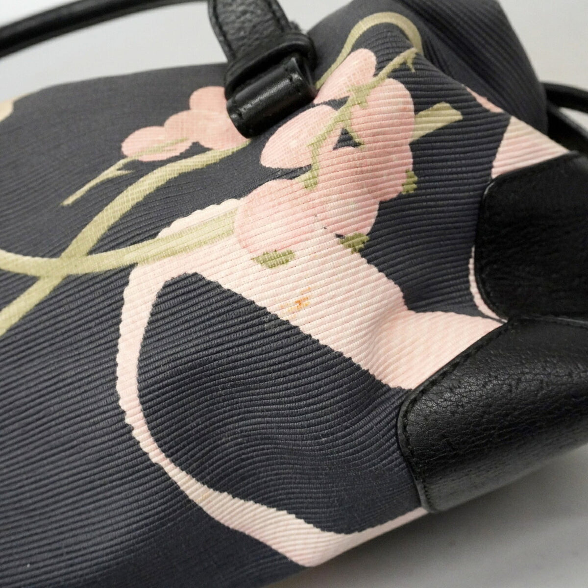 Salvatore Ferragamo Black Canvas Handbag (Pre-Owned)