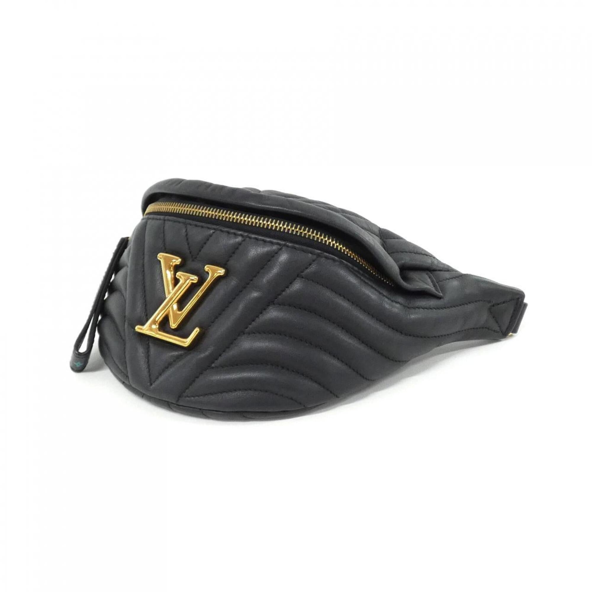 Louis Vuitton Black Leather Shoulder Bag (Pre-Owned)