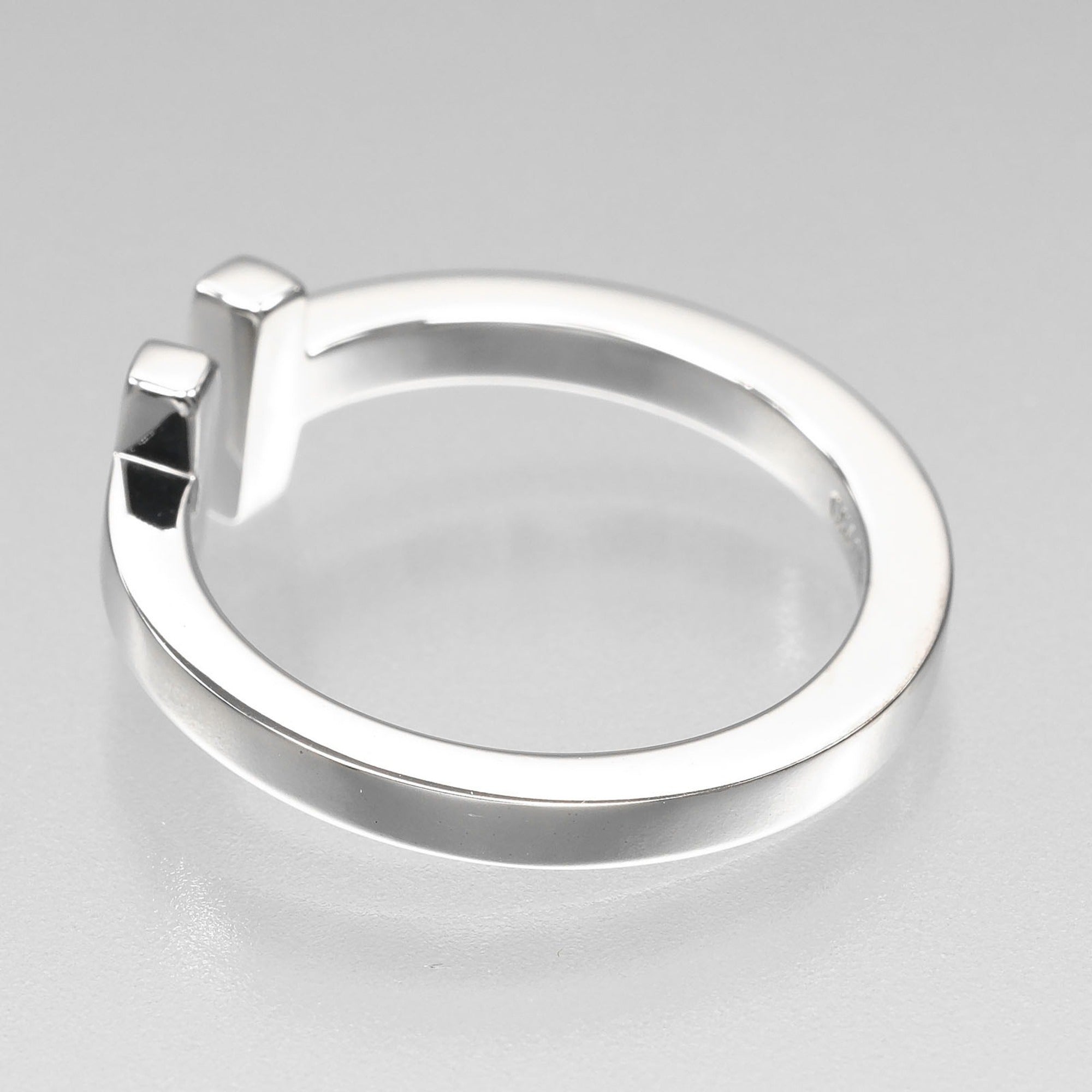 Tiffany White Gold (18K) Band Ring (Pre-Owned)