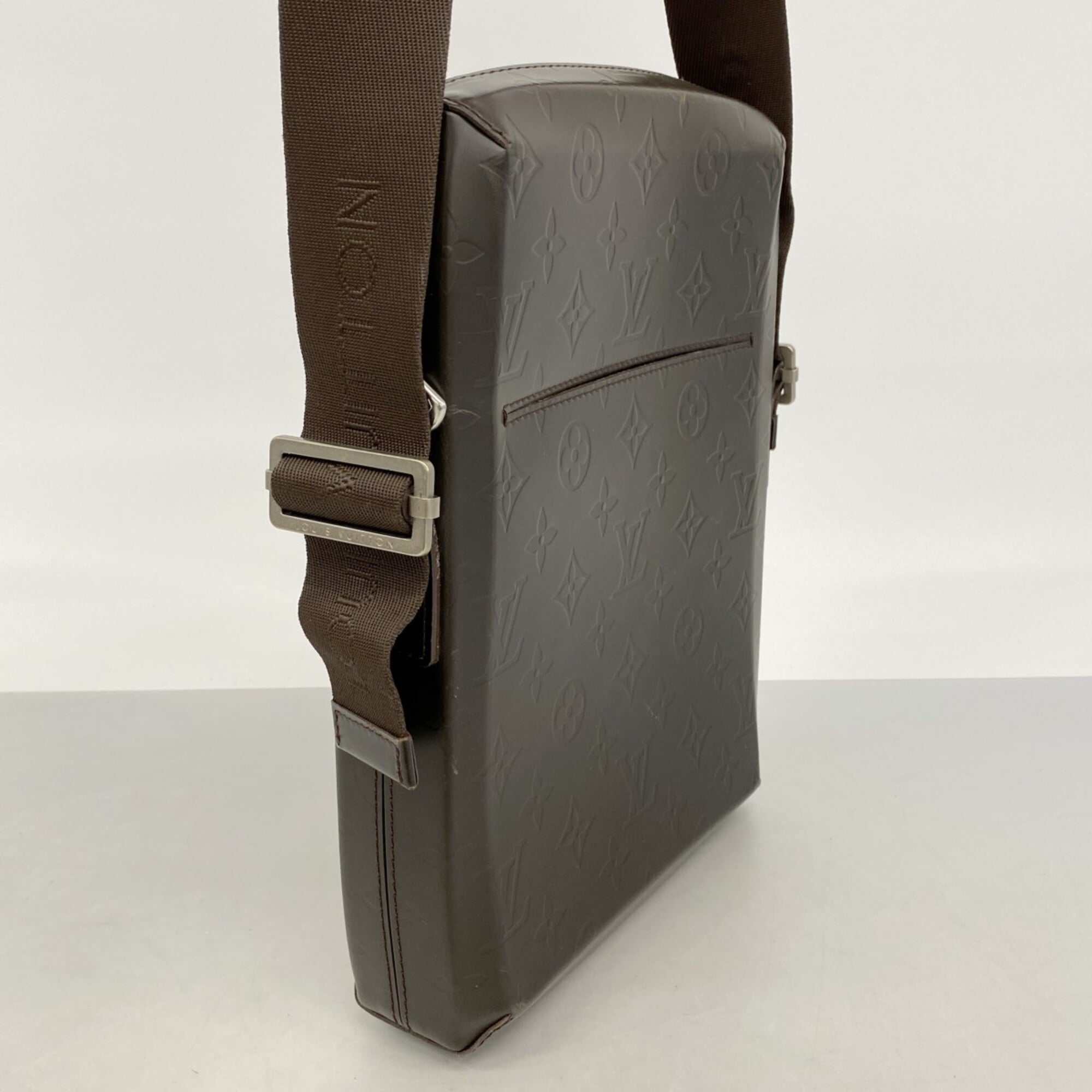 Louis Vuitton Coffee Shoulder Bag (Pre-Owned)