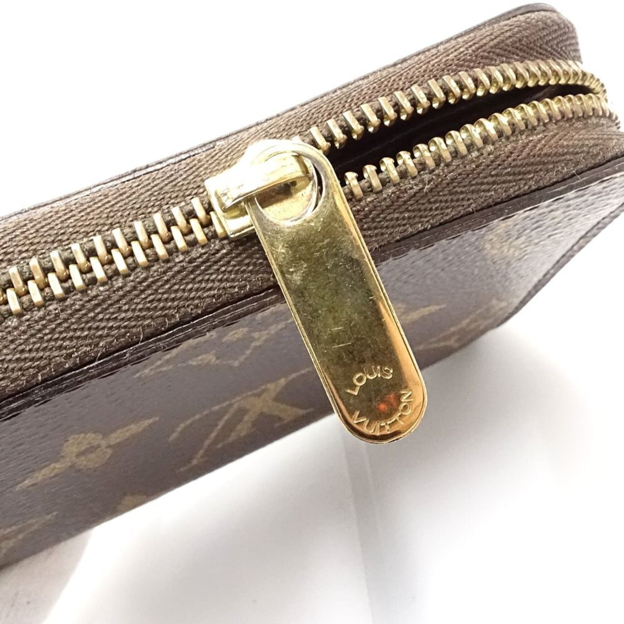 Louis Vuitton Brown Monogram Coin Purse/Coin Case (Pre-Owned)