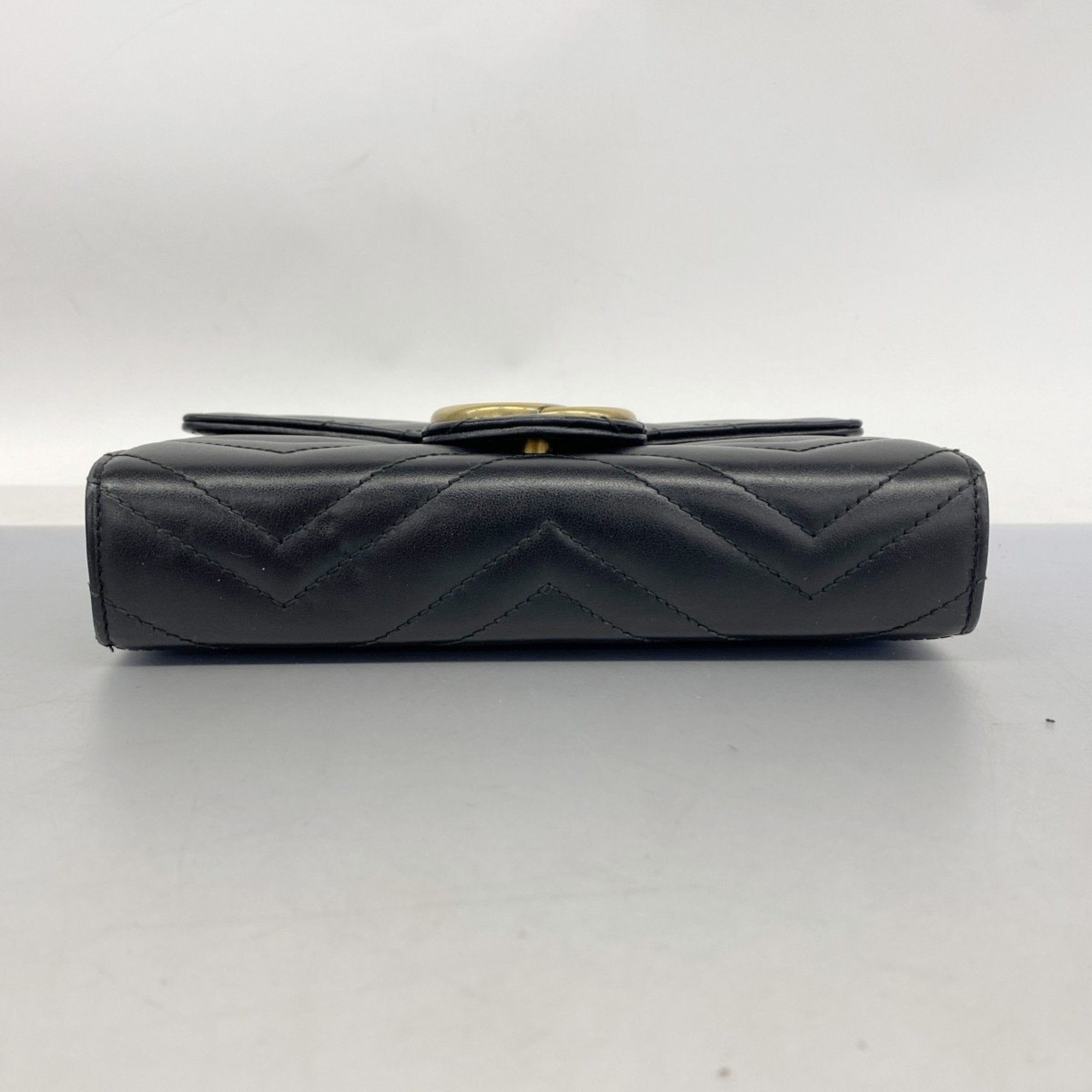 Gucci Black Leather Chain/Shoulder Wallet (Pre-Owned)