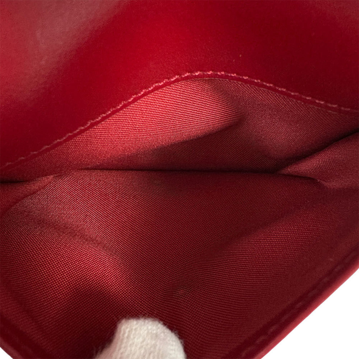 Fendi Red Color Leather Wallet (Bi-Fold) (Pre-Owned)