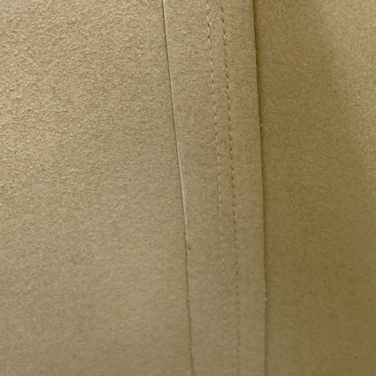 Tod's White Leather Tote Bag (Pre-Owned)