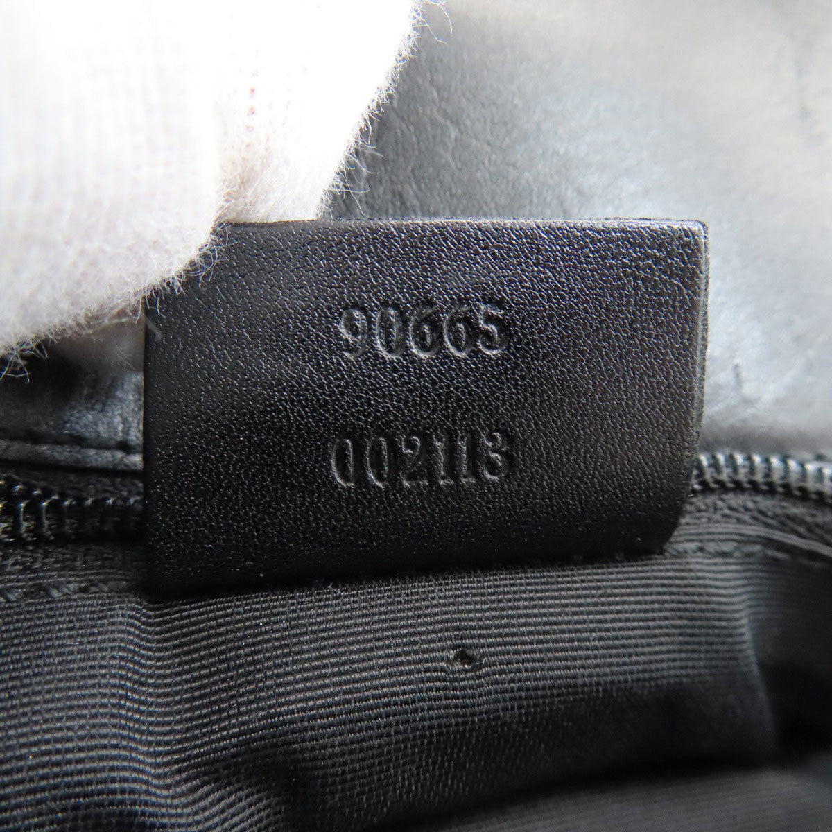 Gucci Black Canvas Shoulder Bag (Pre-Owned)