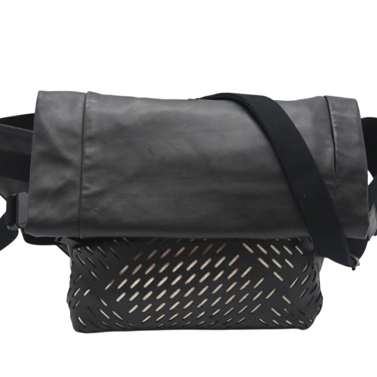 Bottega Veneta Black Leather Sling Bag (Pre-Owned)