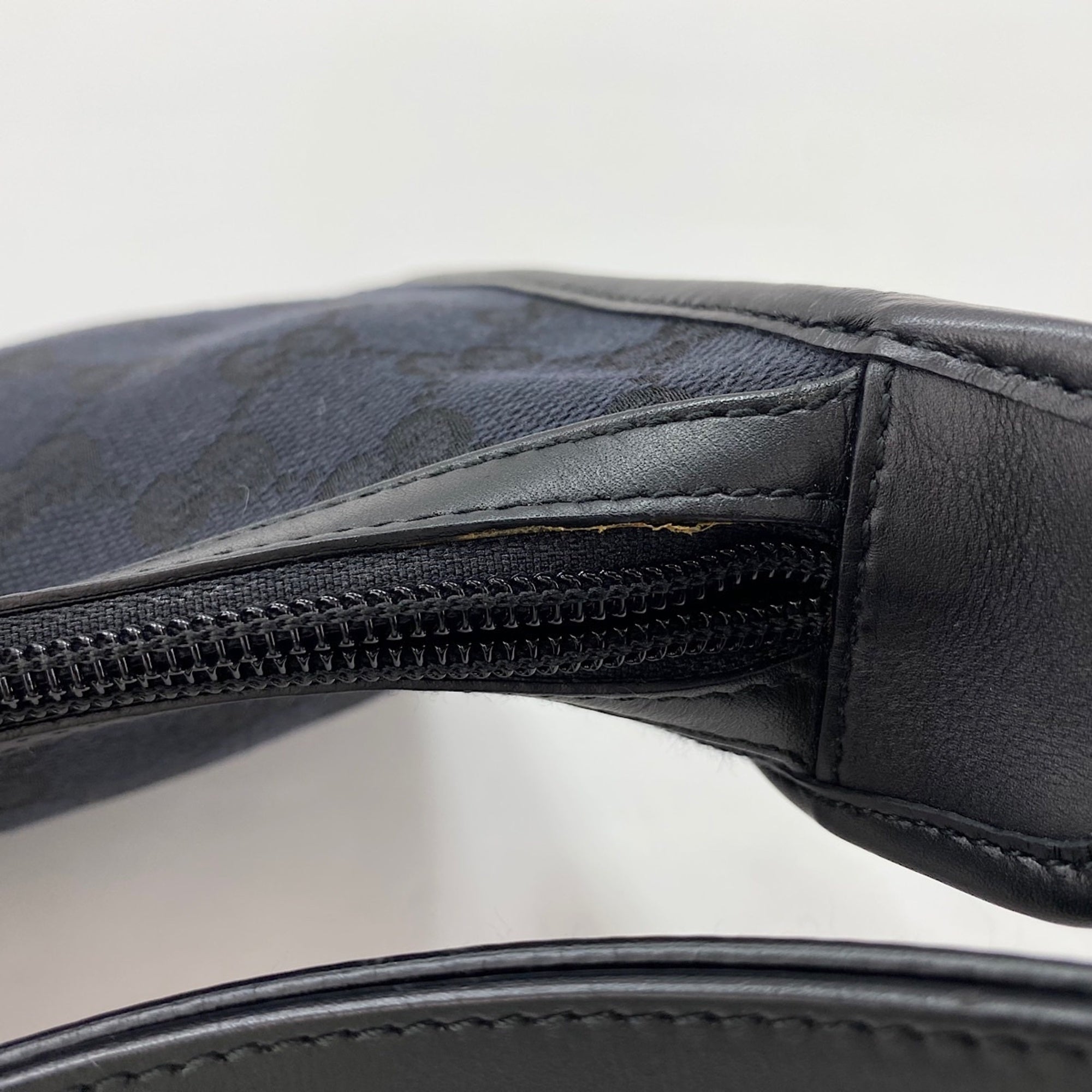 Gucci Brown Shoulder Bag (Pre-Owned)