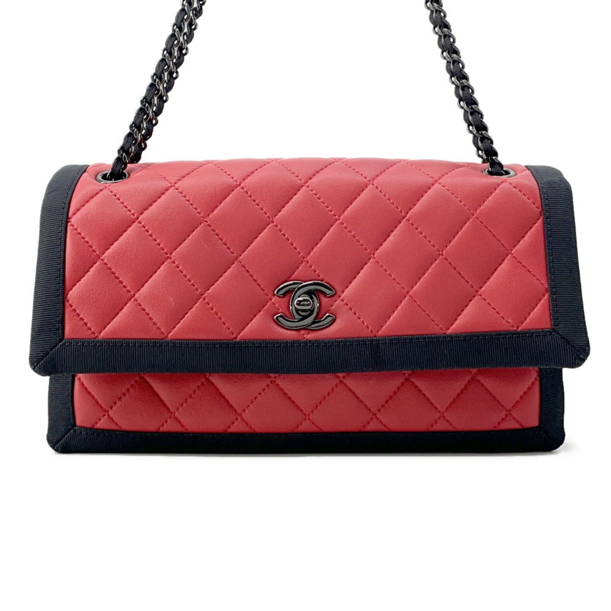 Chanel Black Red Color Leather Shoulder Bag (Pre-Owned)