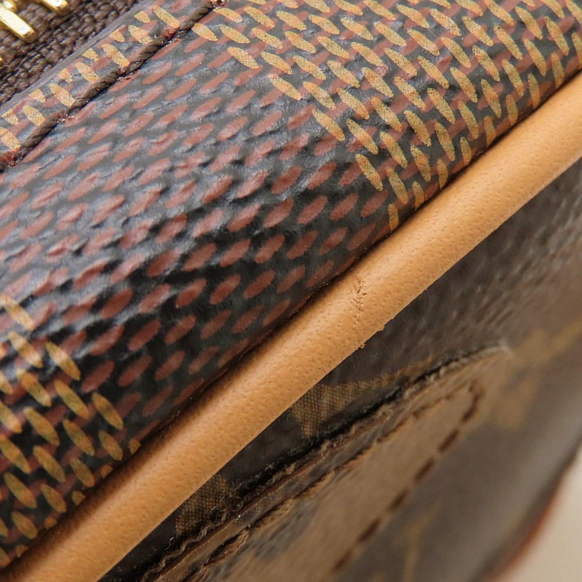 Louis Vuitton Brown Monogram Monogram Shoulder Bag (Pre-Owned)