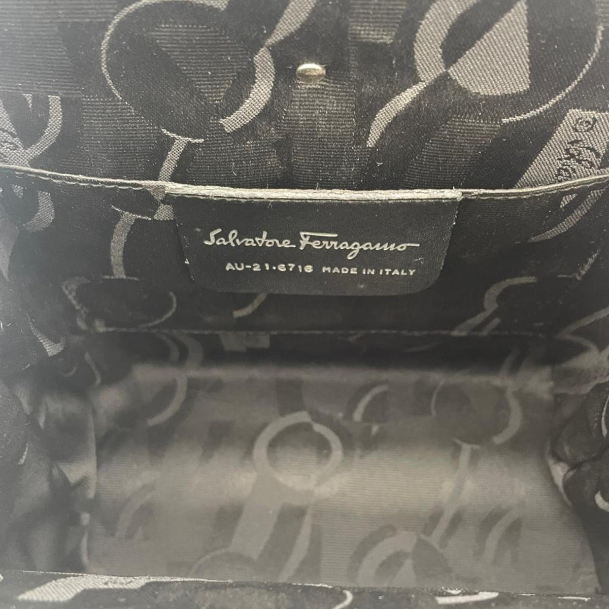 Salvatore Ferragamo Silver Aluminum Handbag (Pre-Owned)