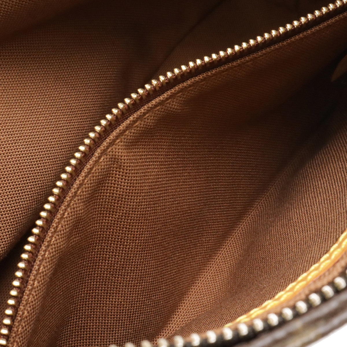 Louis Vuitton Brown Monogram Monogram Pochette Shoulder Bag (Pre-Owned)