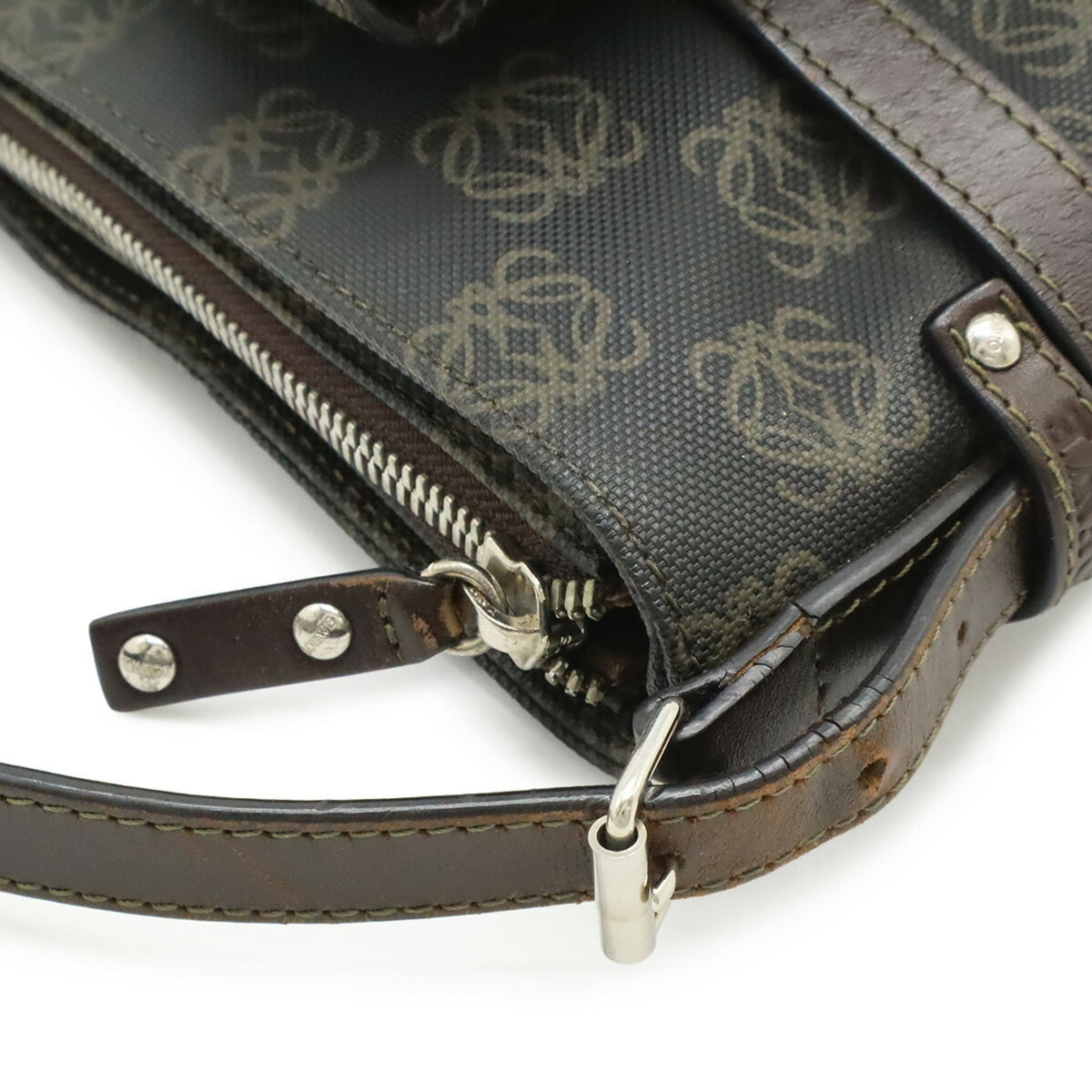 Loewe Black Dark Brown Leather Shoulder Bag (Pre-Owned)