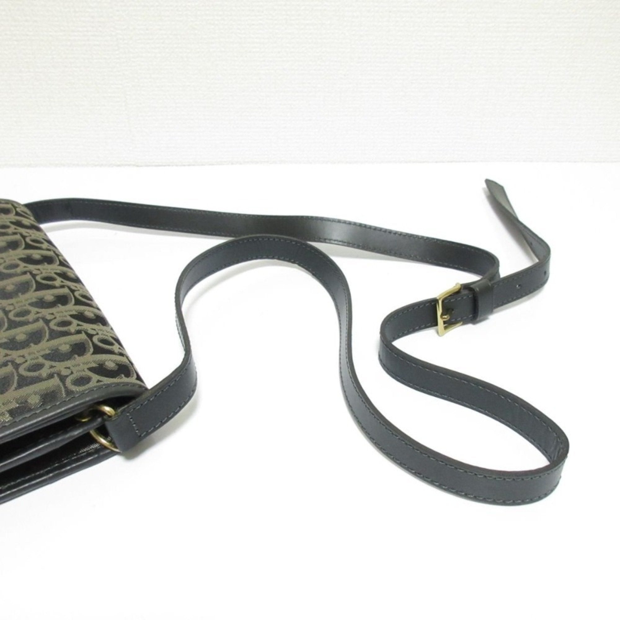 Christian Dior Navy Shoulder Bag (Pre-Owned)