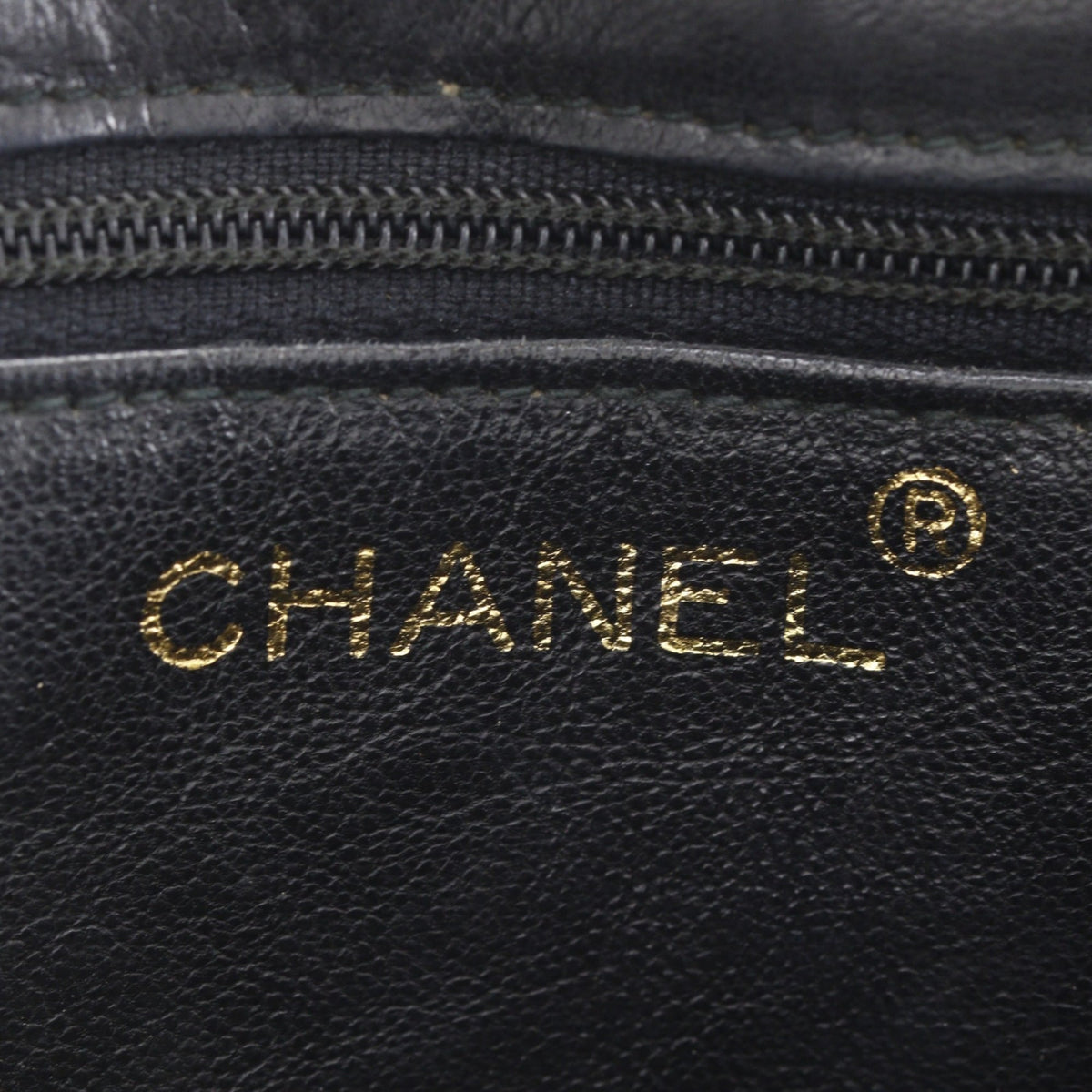Chanel Matelasse Black Leather Shoulder Bag (Pre-Owned)