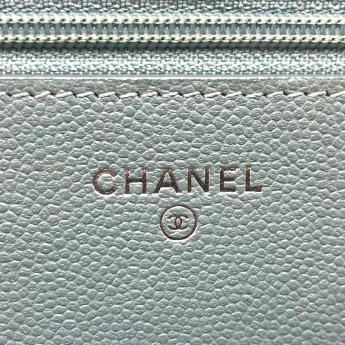 Chanel Blue Leather Shoulder Bag (Pre-Owned)