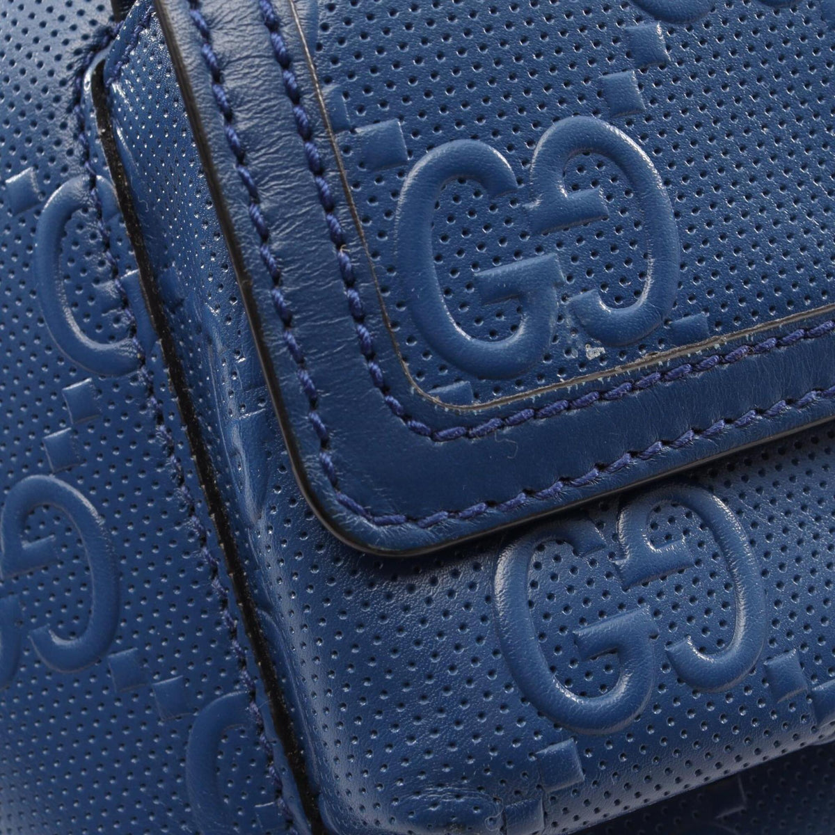 Gucci Blue Leather Fanny Pack Handbag (Pre-Owned)