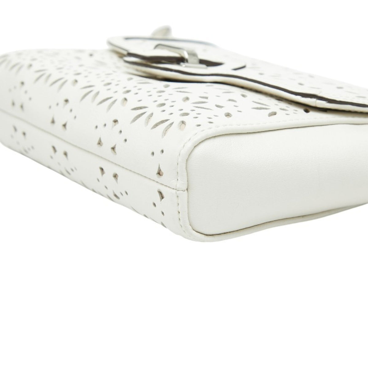 Coach White Leather Clutch Bag (Pre-Owned)