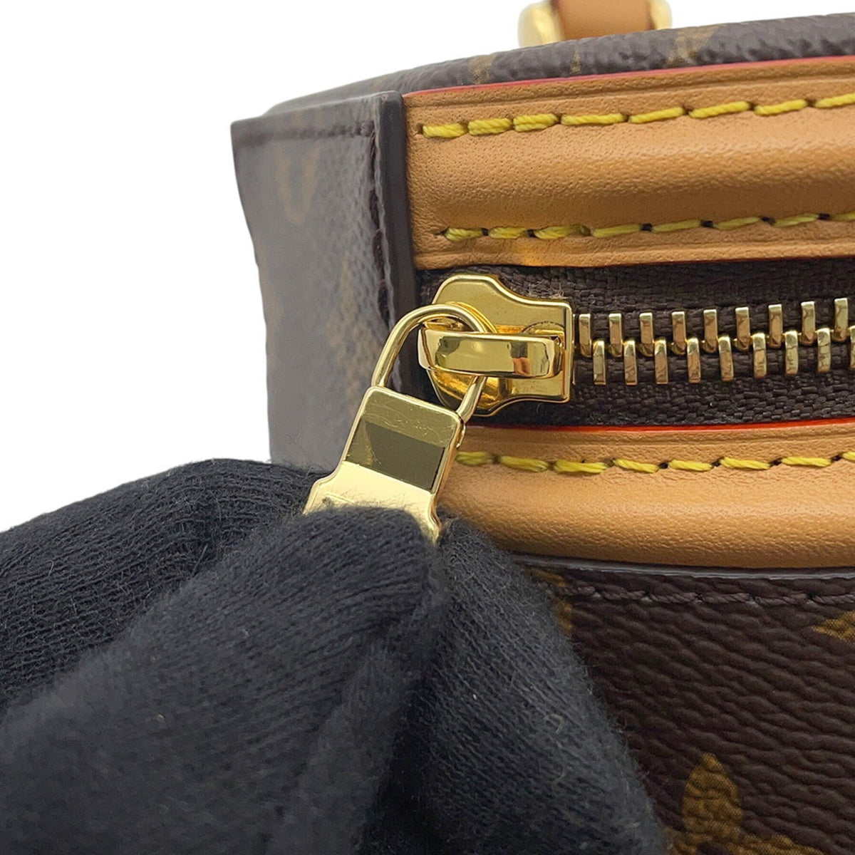 Louis Vuitton Monogram Brown Monogram Handbag (Pre-Owned)