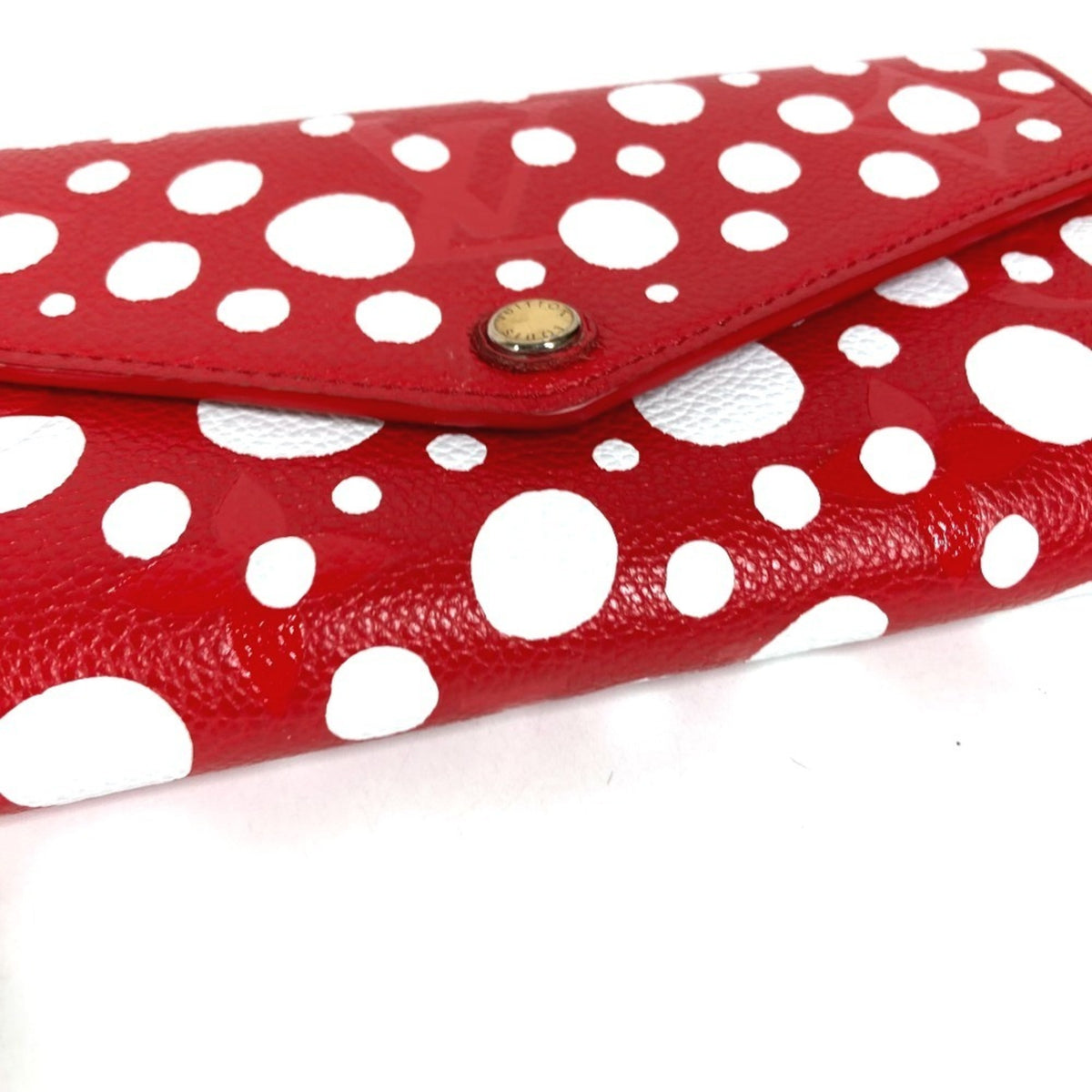 Louis Vuitton Red Color White Leather Long Wallet (Bi-Fold) (Pre-Owned)