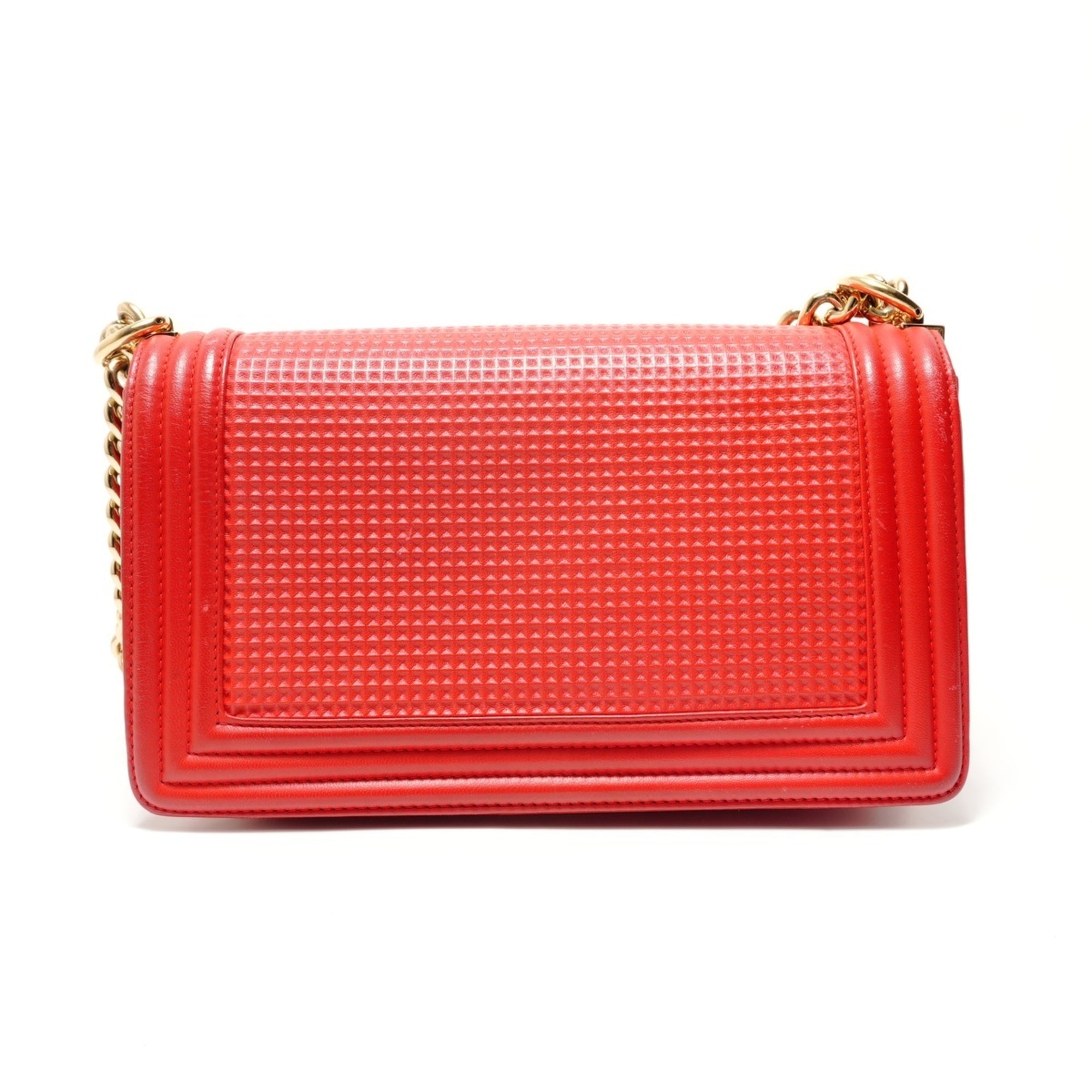 Chanel Boy Chanel Red Color Shoulder Bag (Pre-Owned)